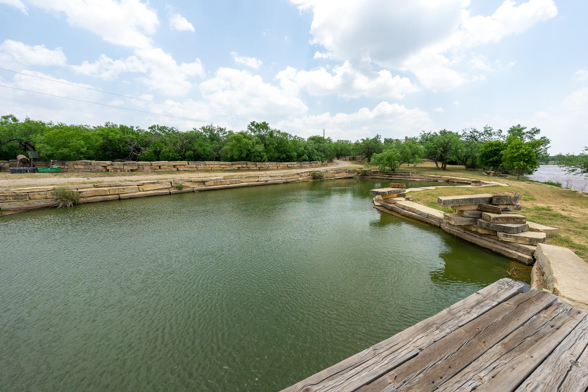 main property photo 35