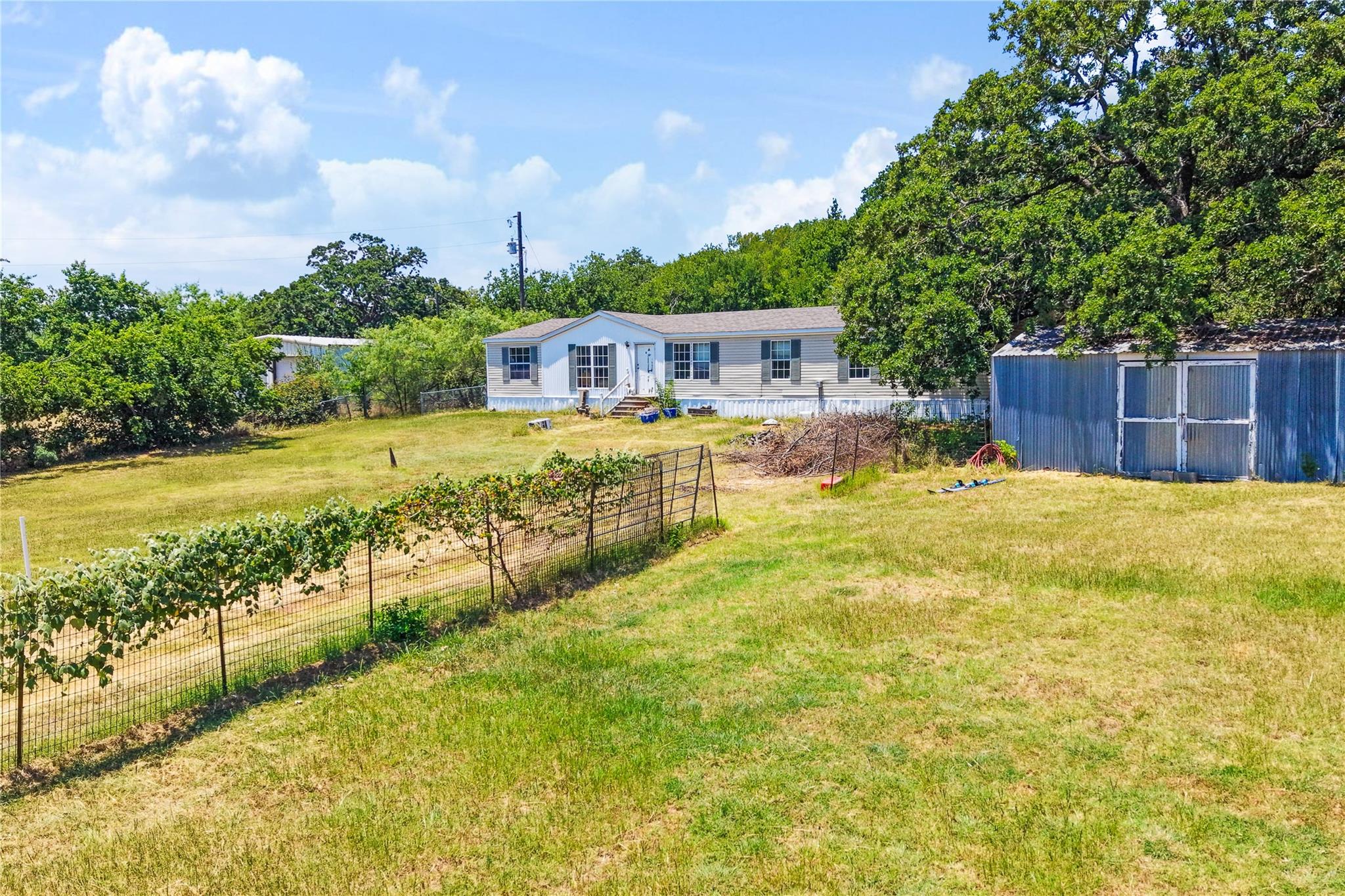 main property photo 19