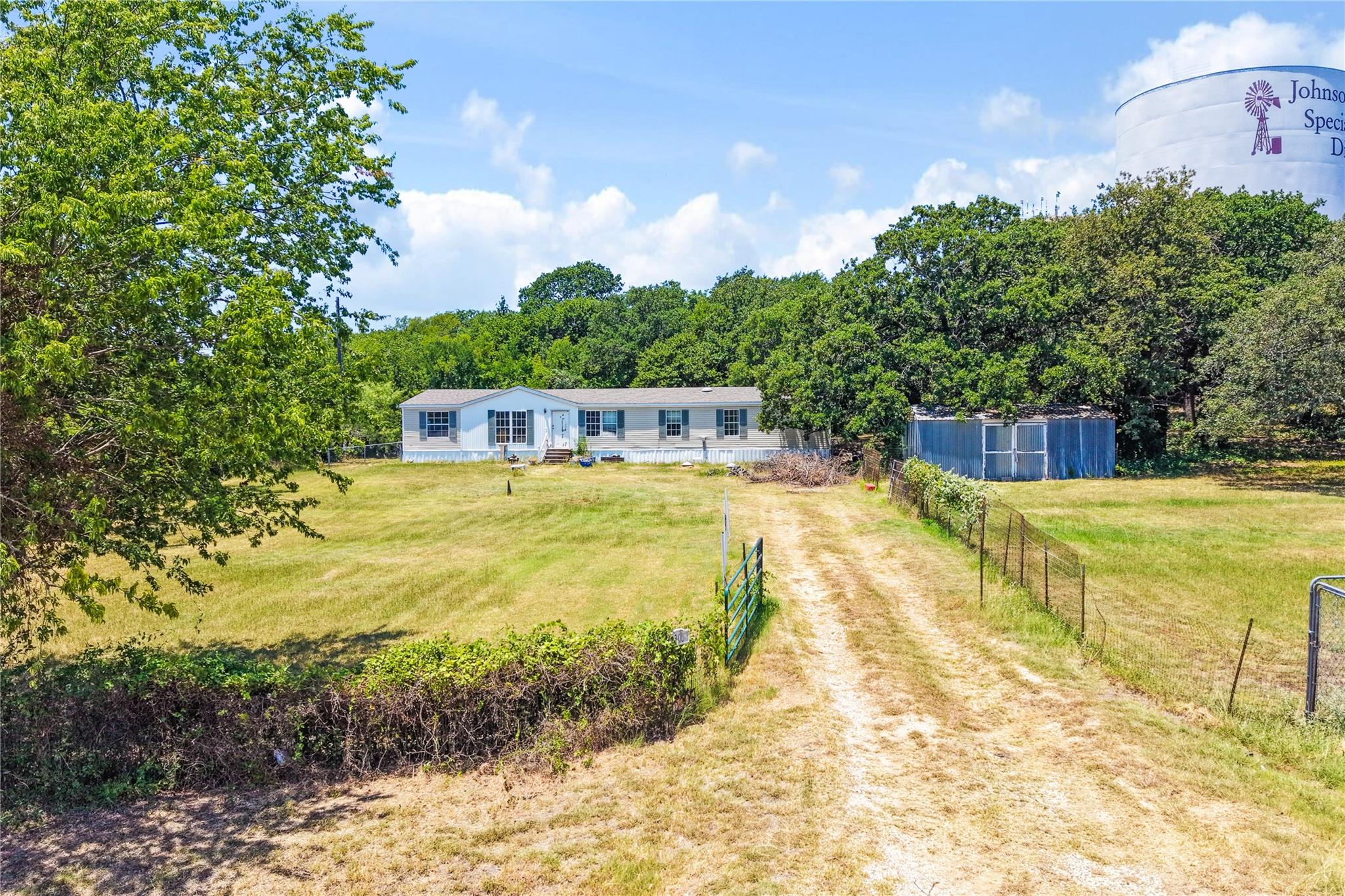 main property photo 21