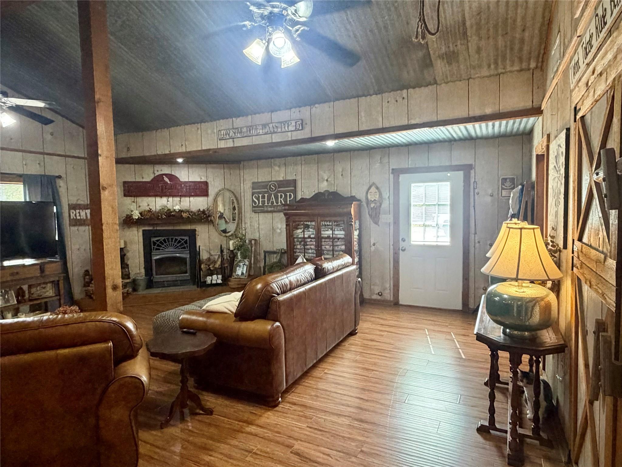 main property photo 15
