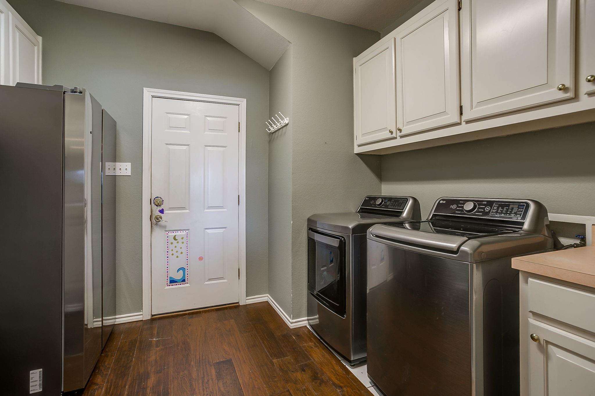 main property photo 20