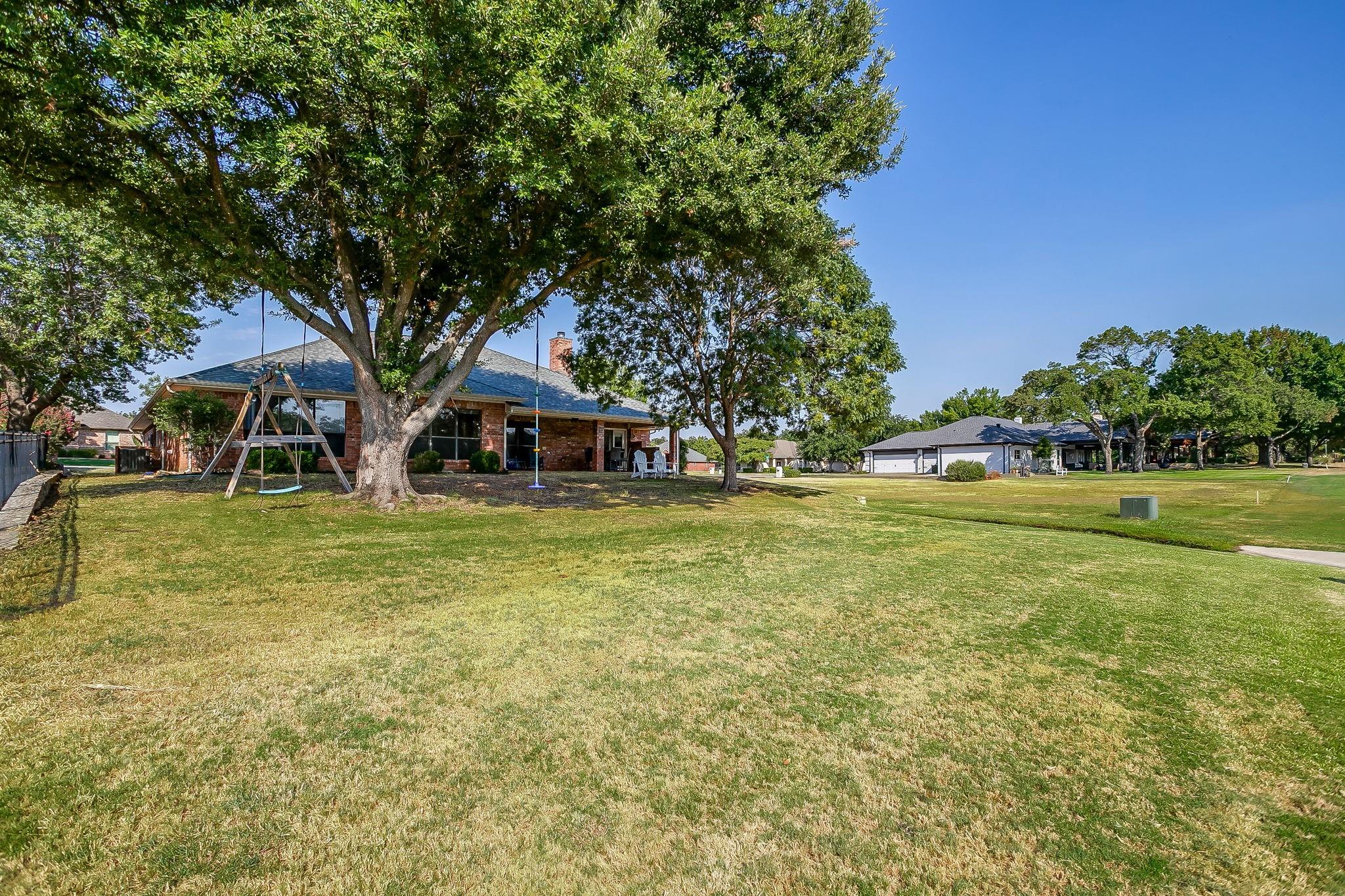 main property photo 30