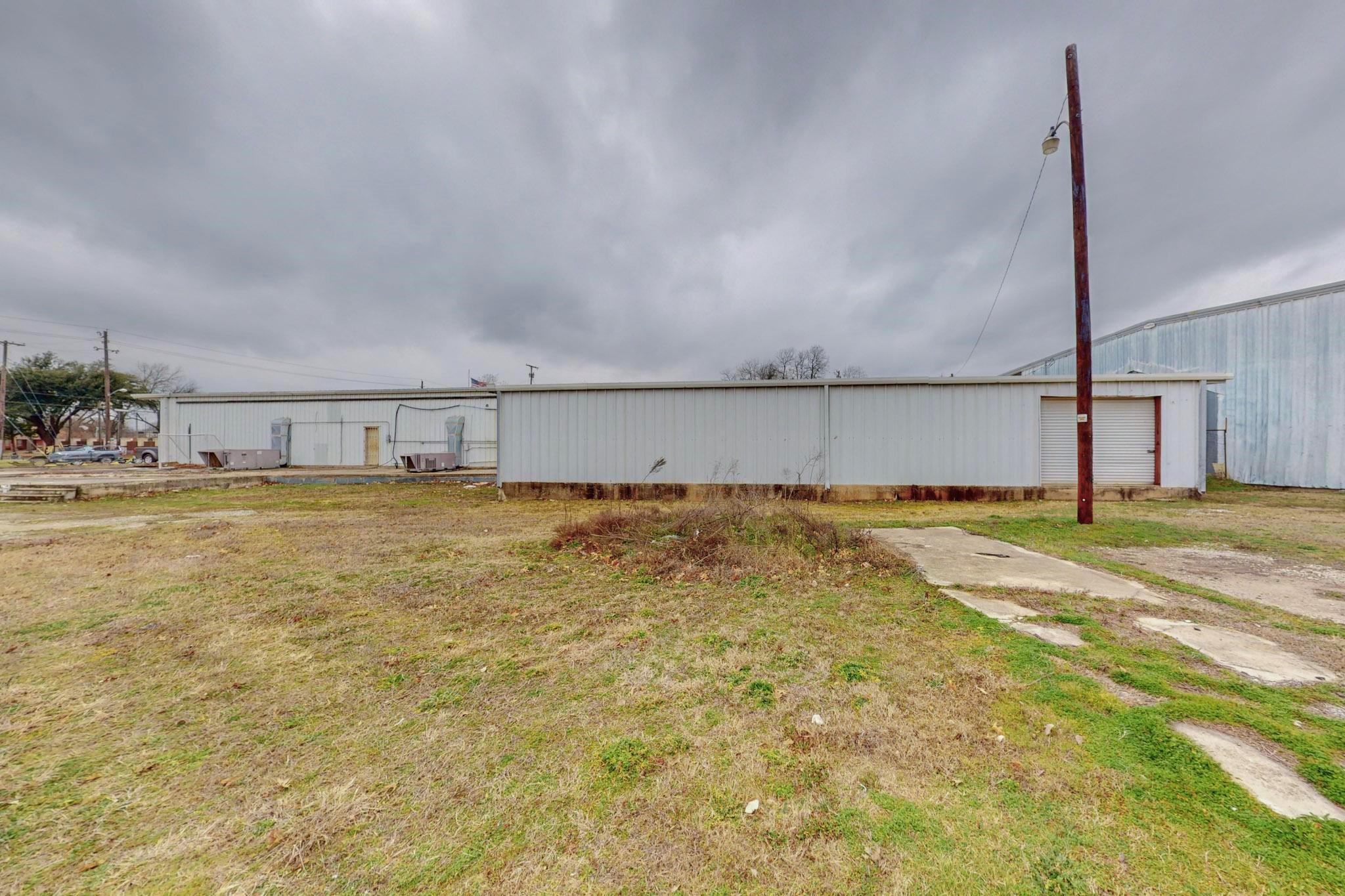 main property photo 19