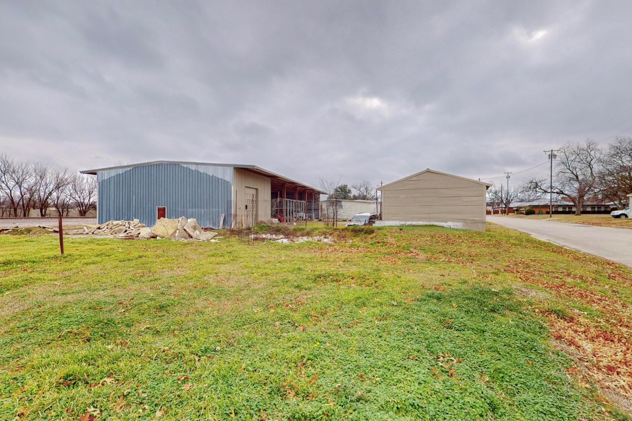 main property photo 21