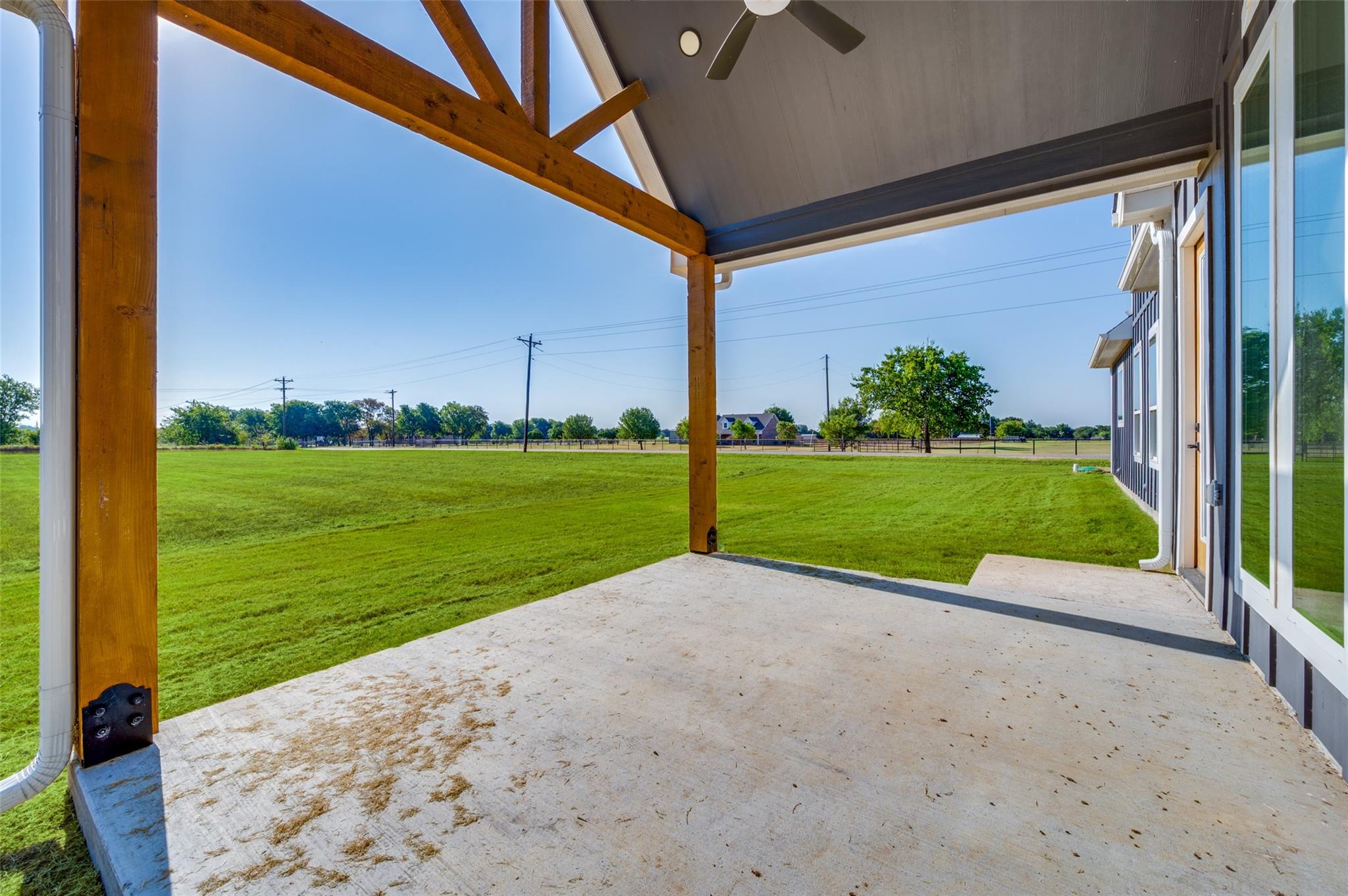main property photo 20