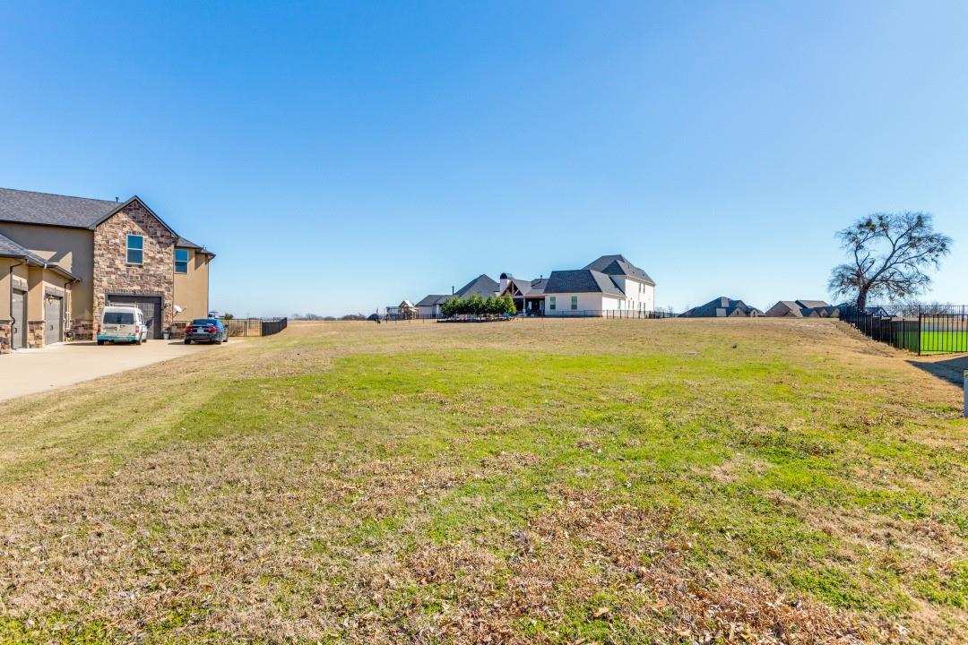 main property photo 7
