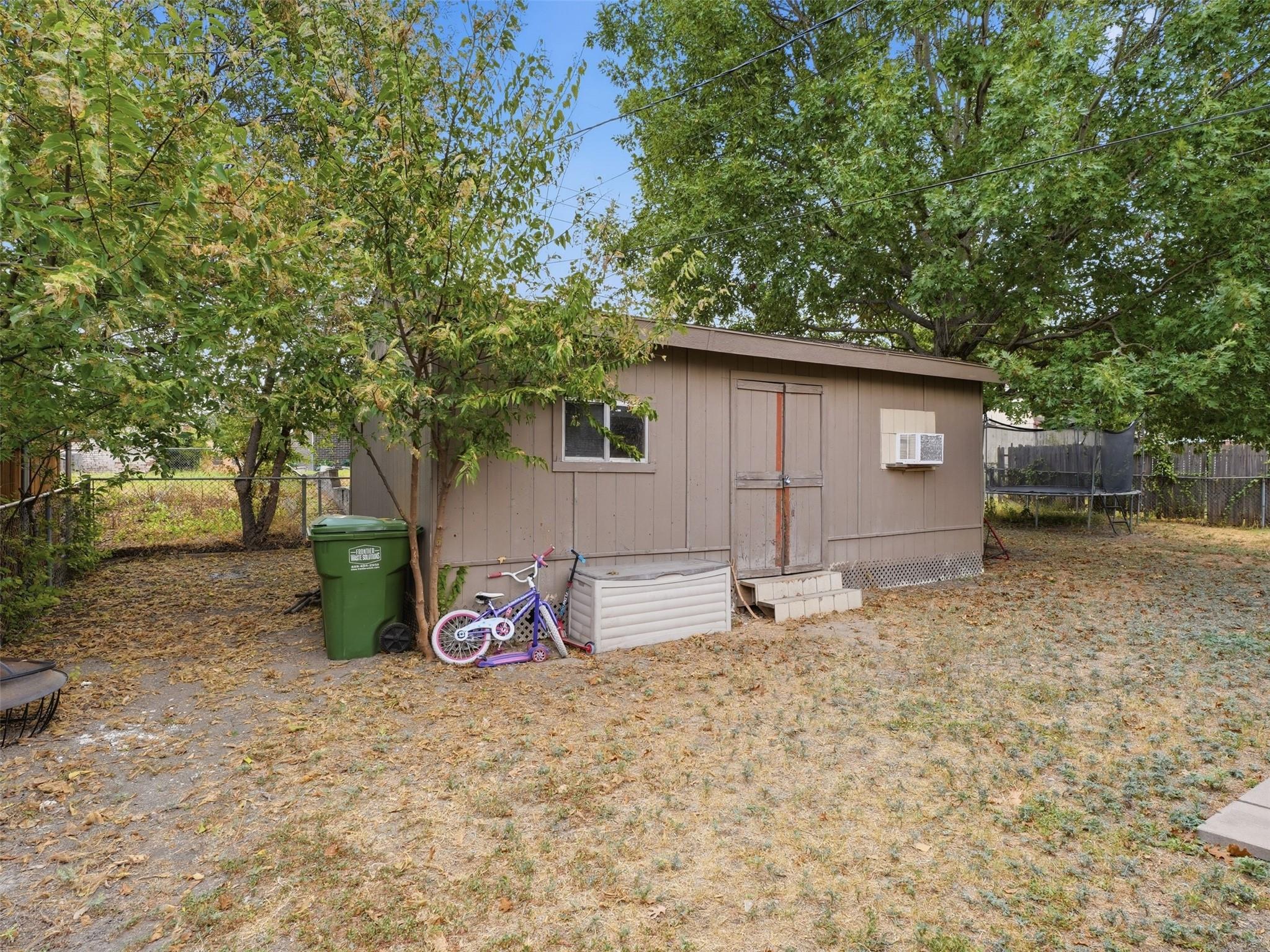 main property photo 22