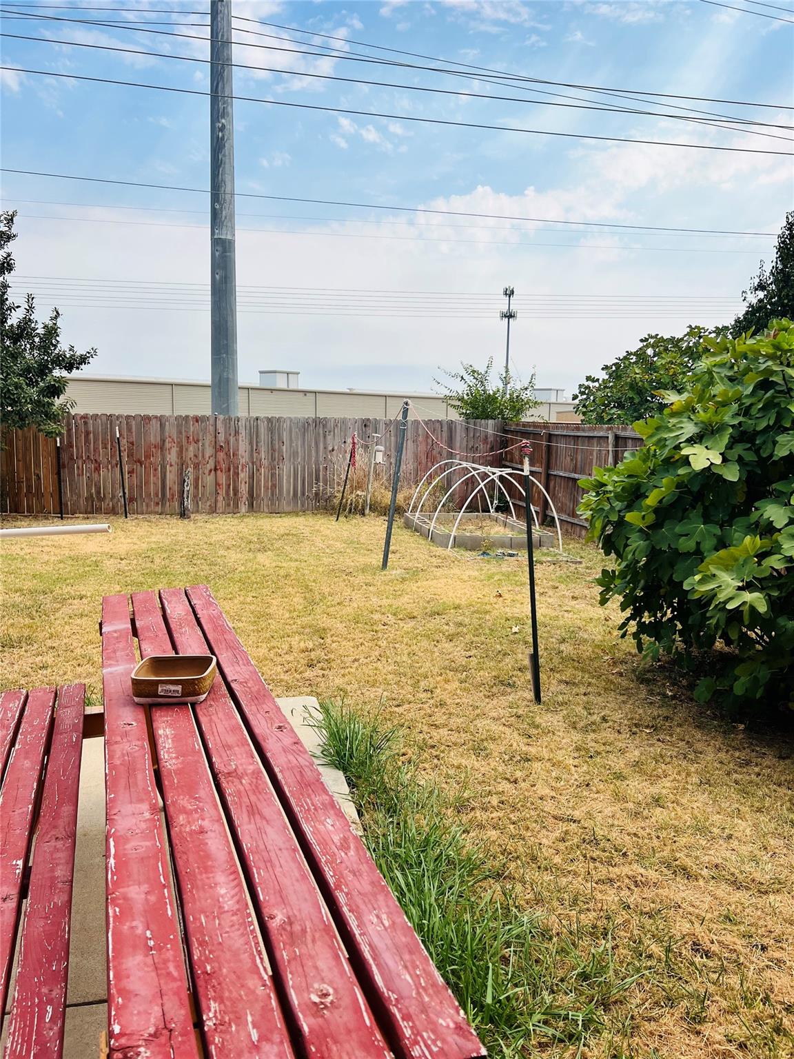 main property photo 22