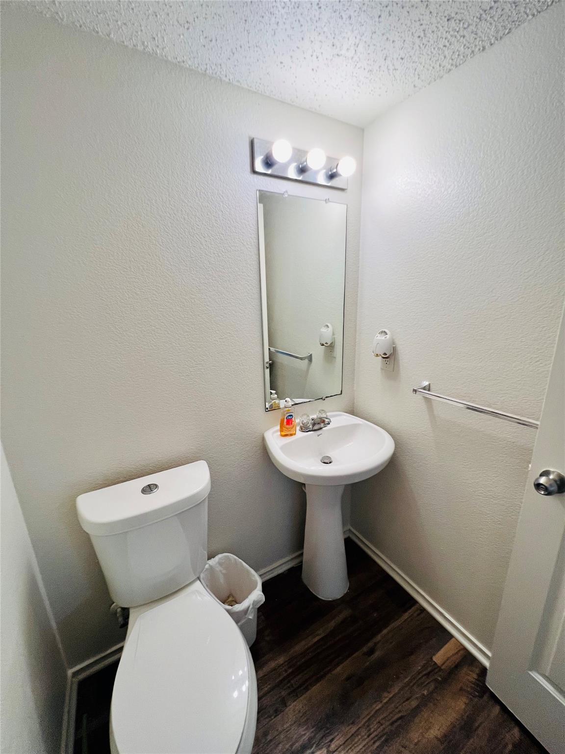 main property photo 23