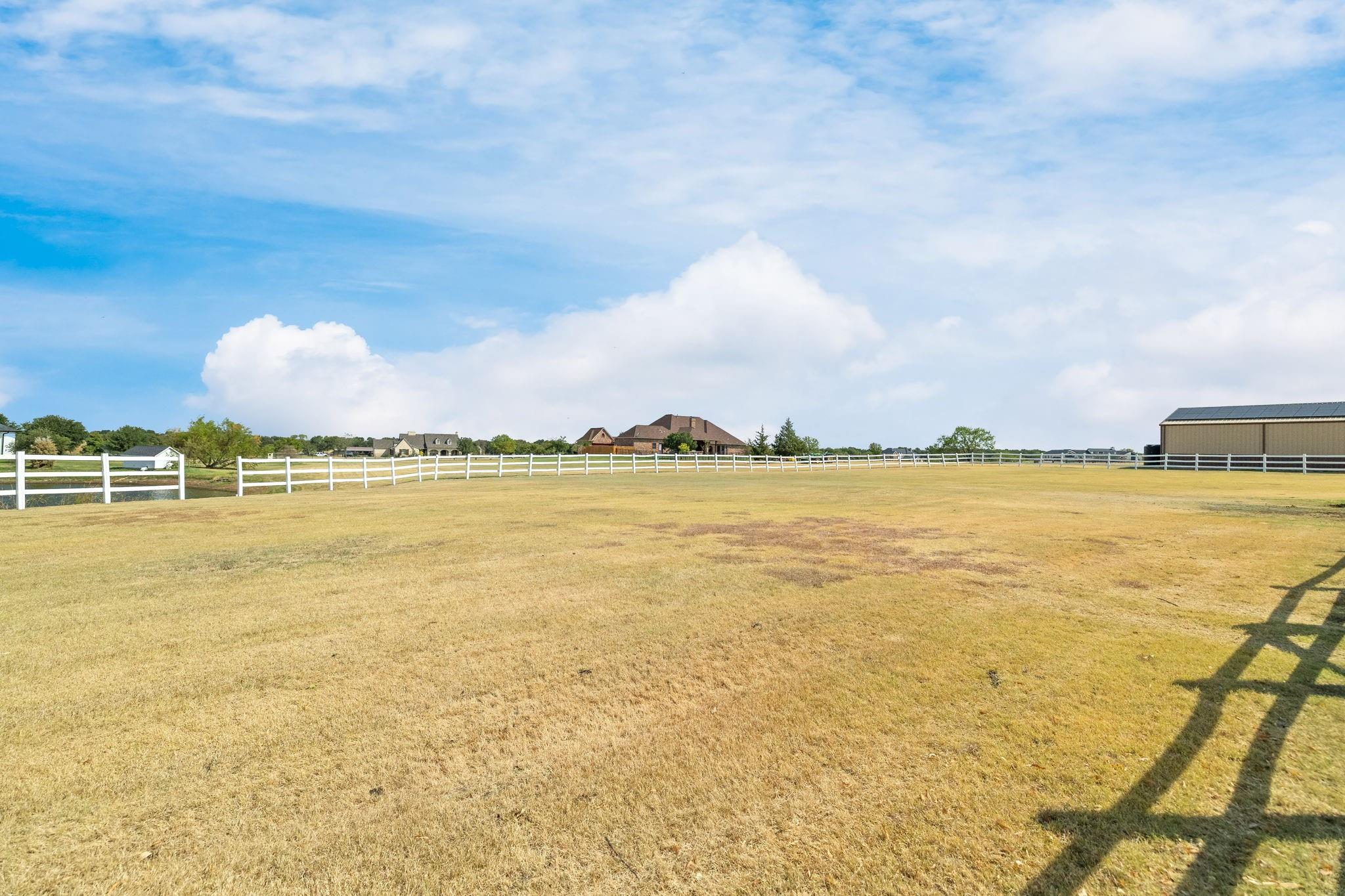 main property photo 33