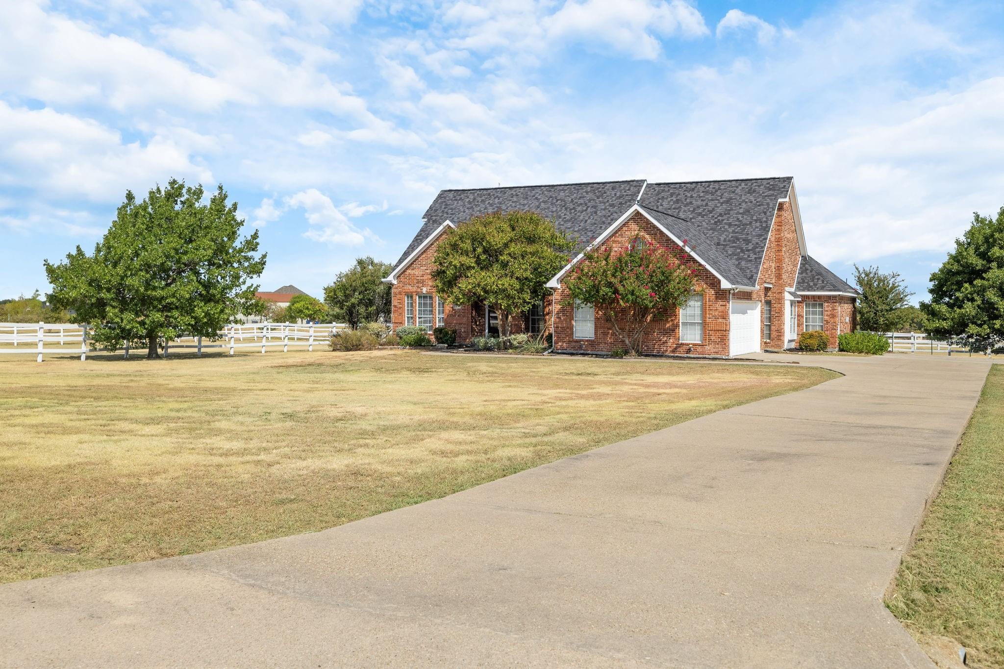 main property photo 37