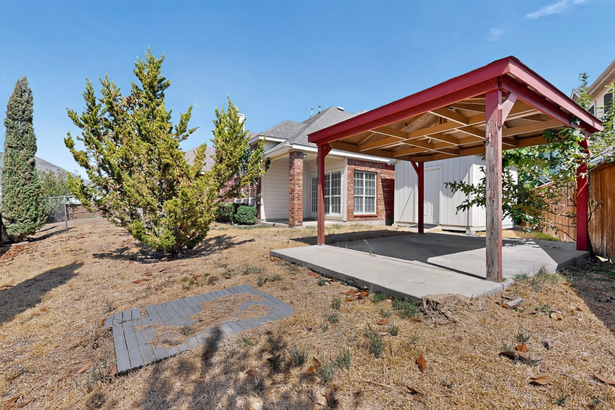 main property photo 34