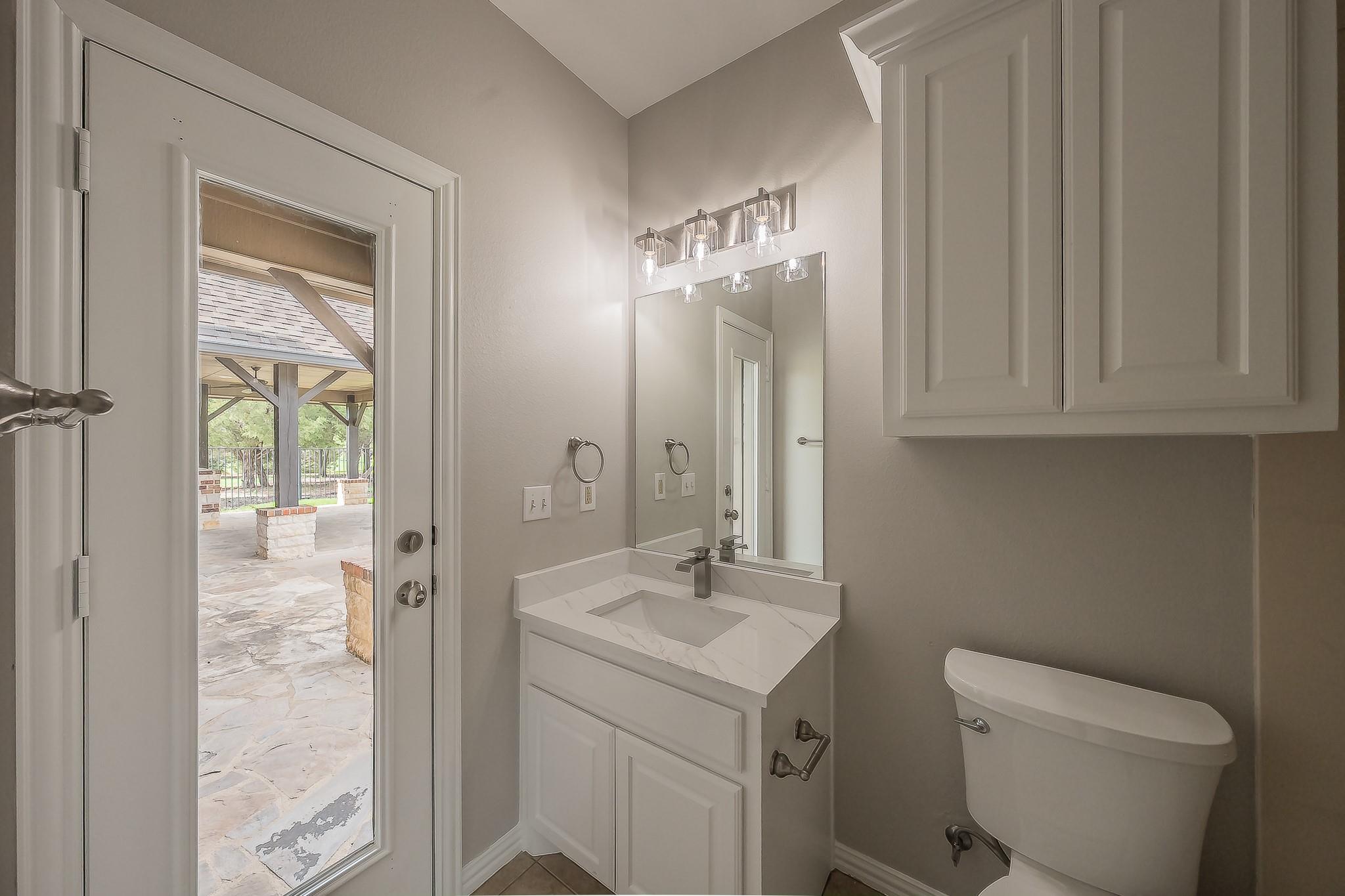 main property photo 17