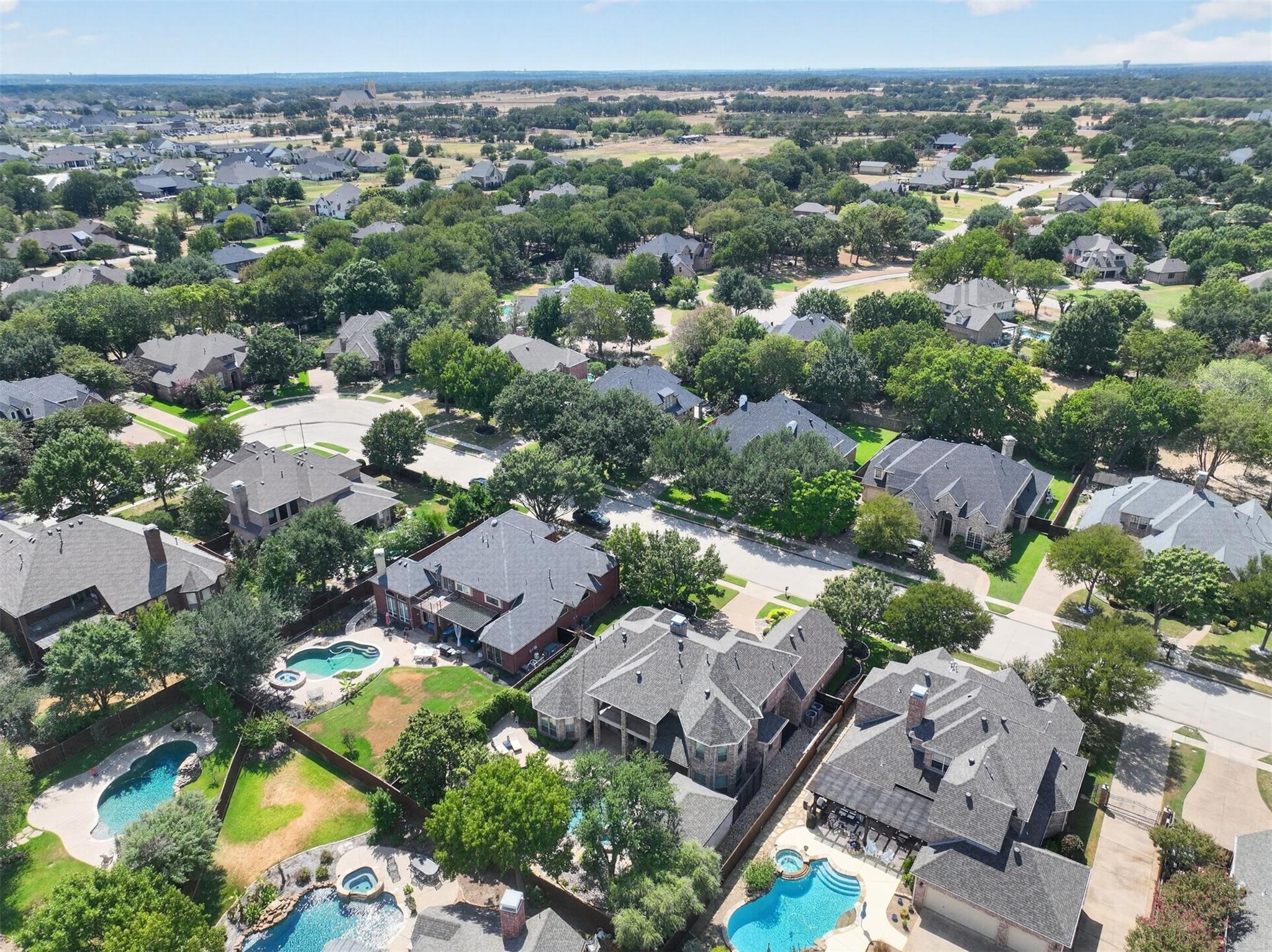 main property photo 37