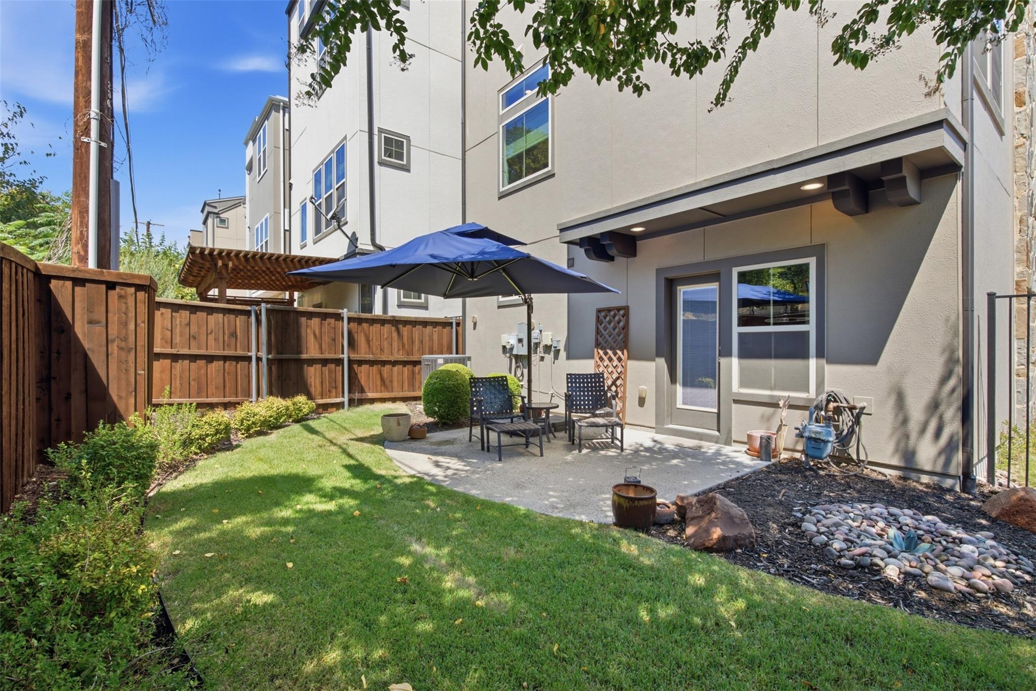 main property photo 37