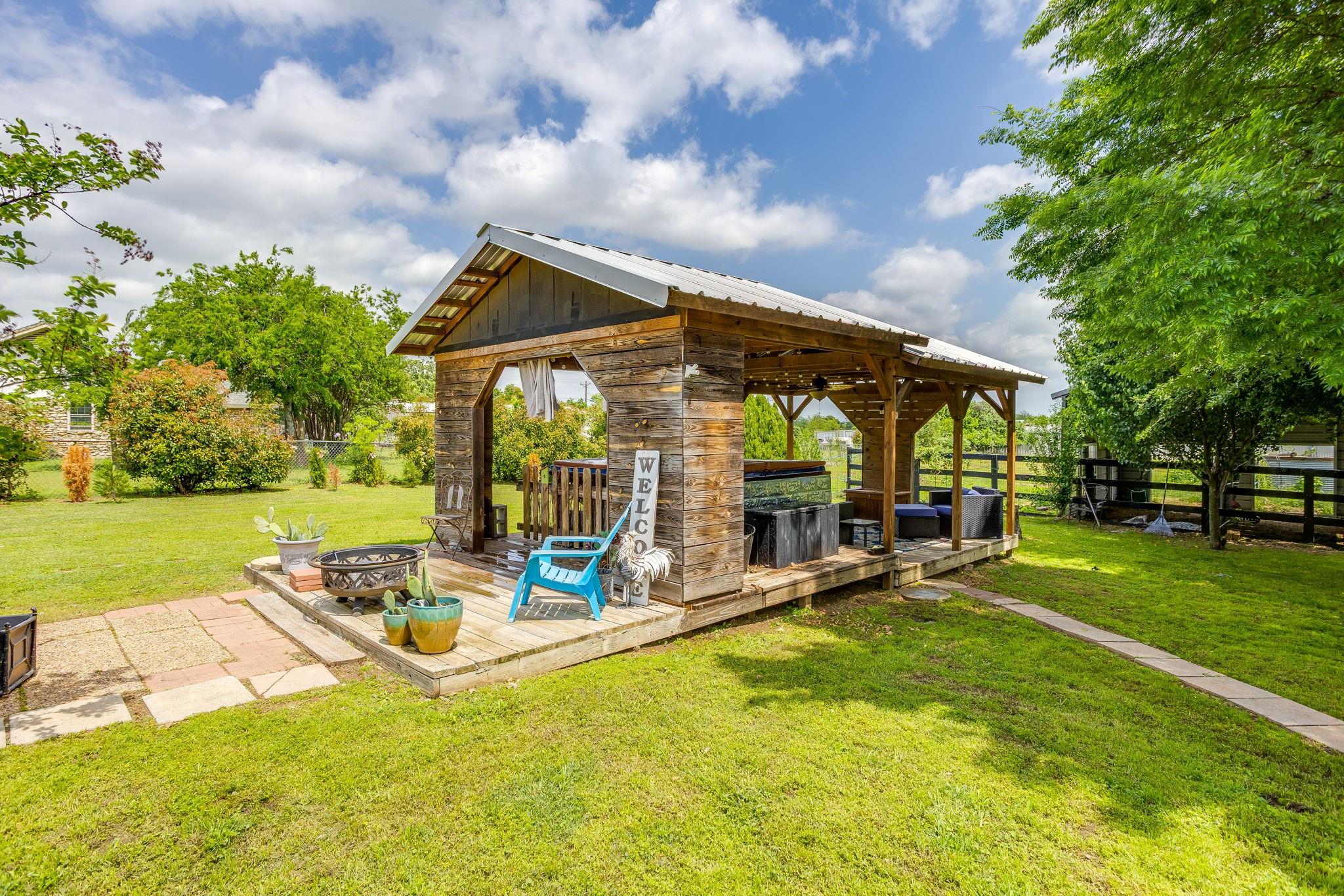 main property photo 29