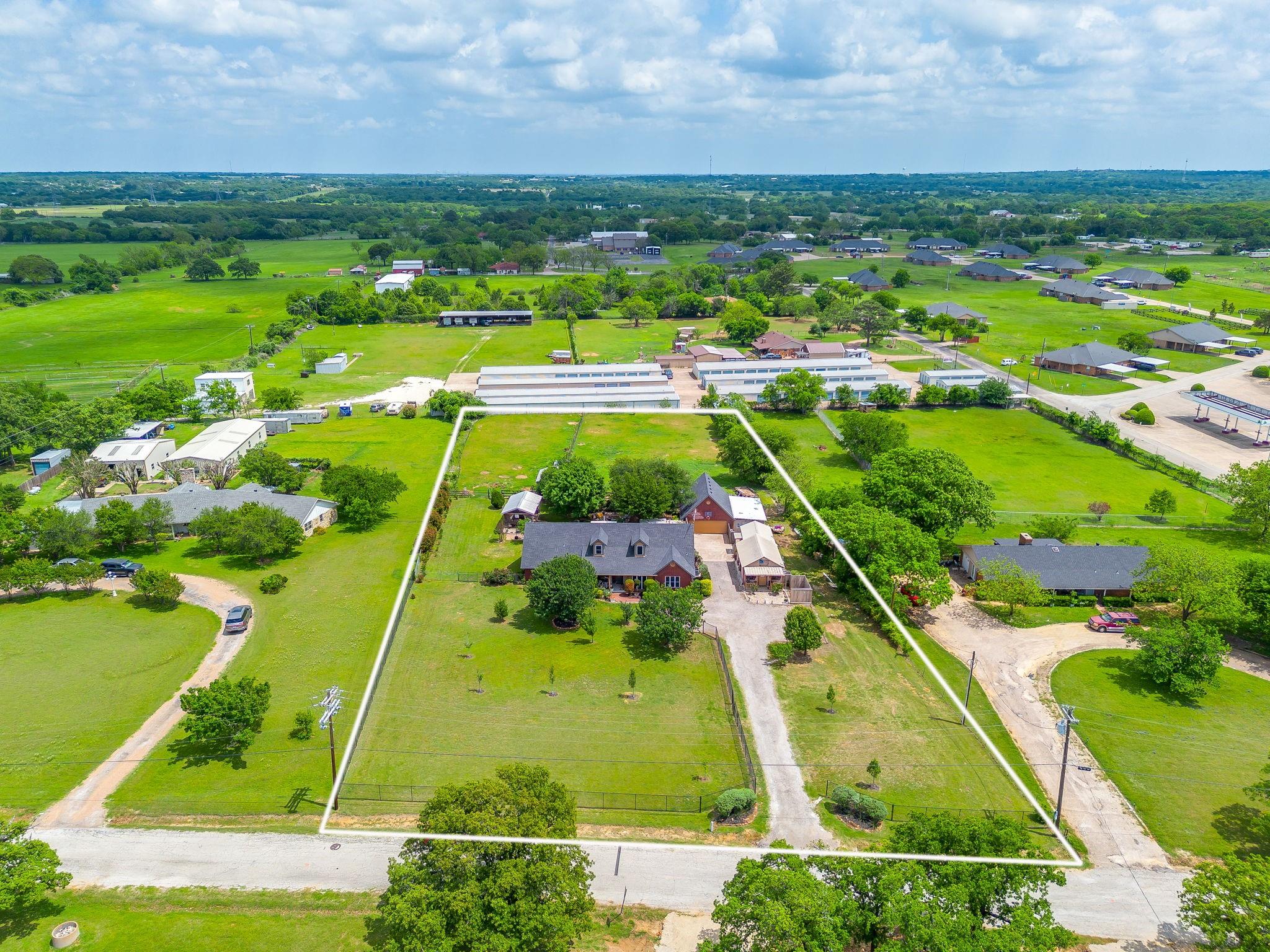 main property photo 3
