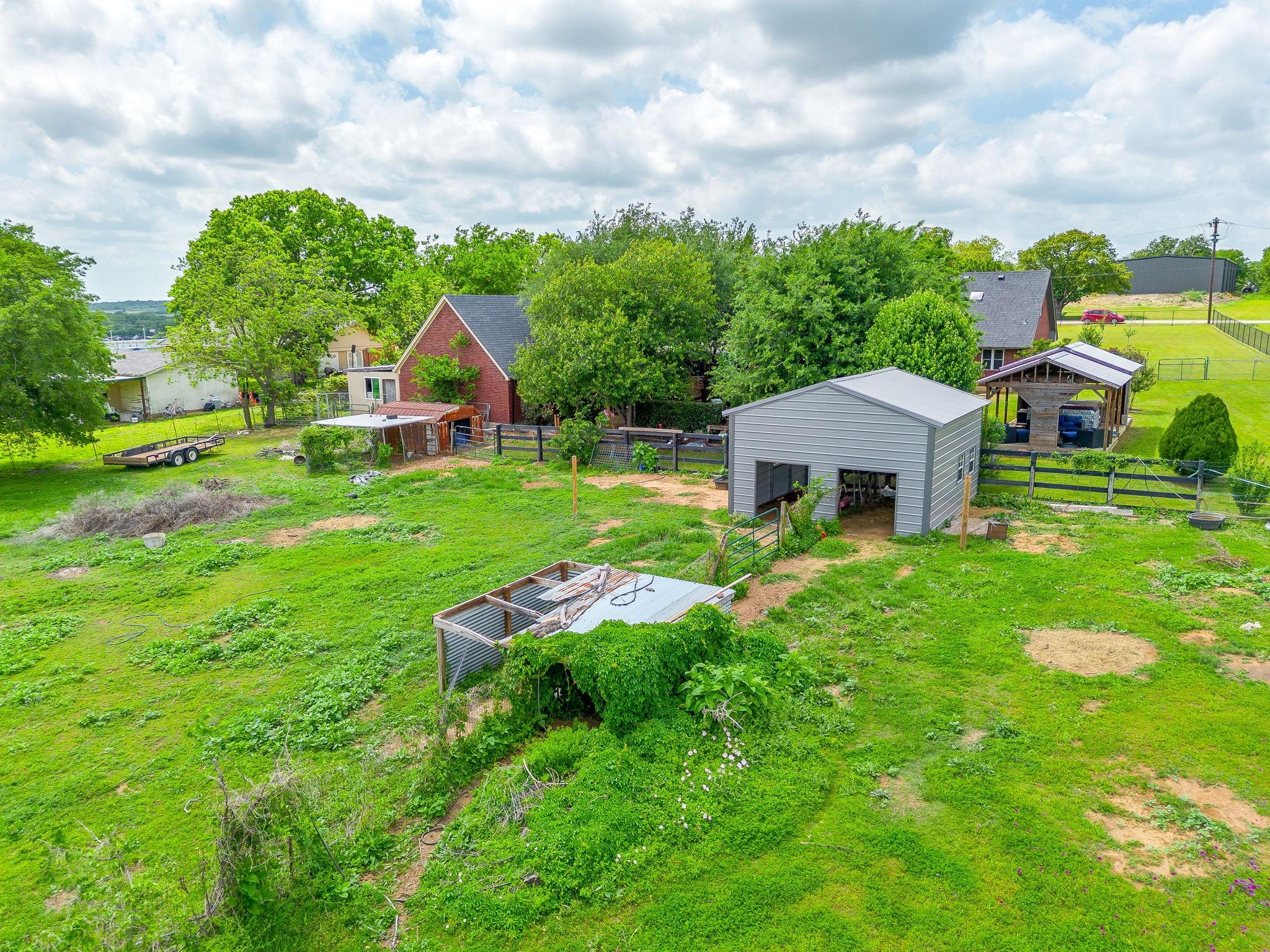 main property photo 33
