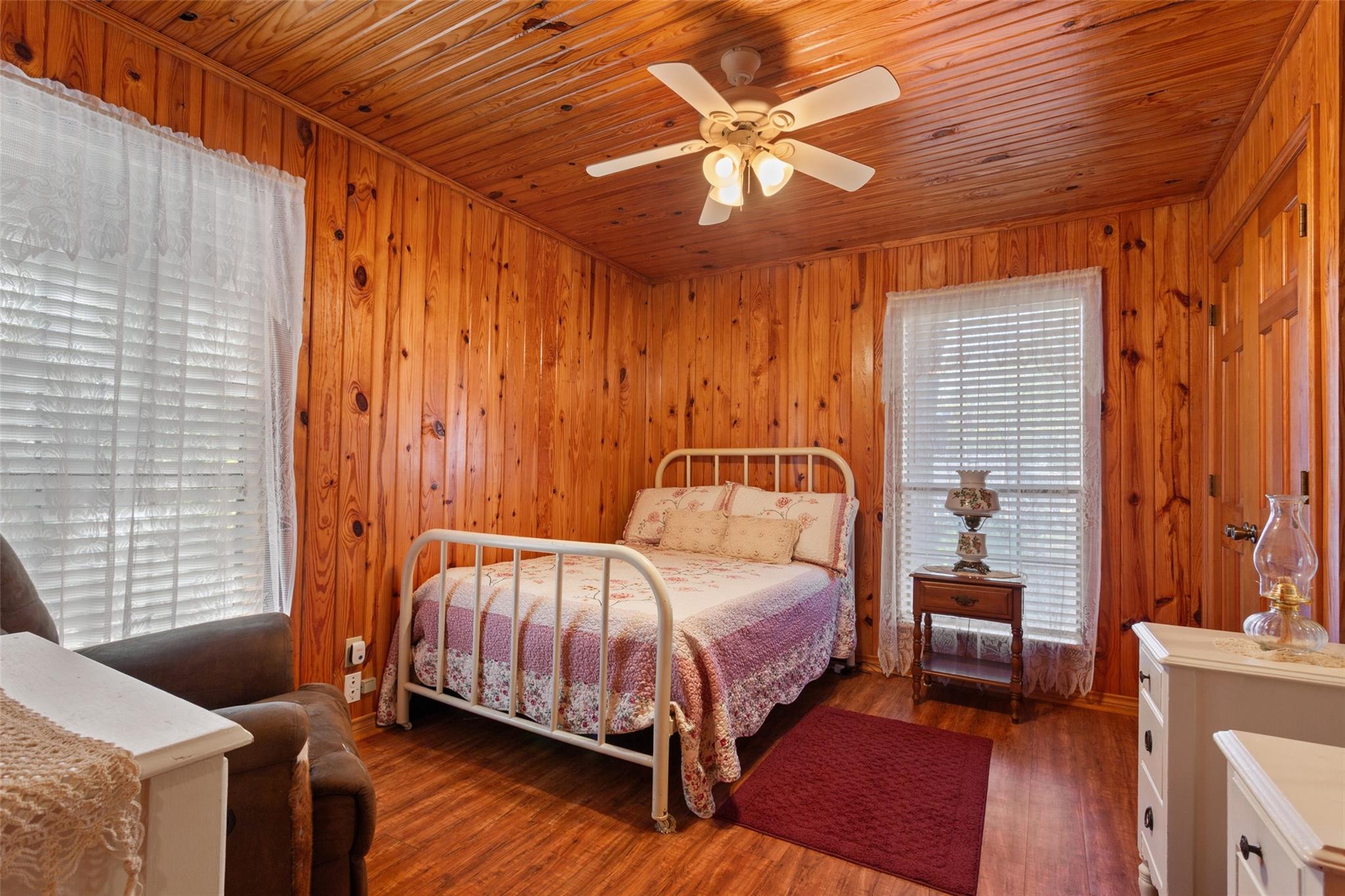 main property photo 21