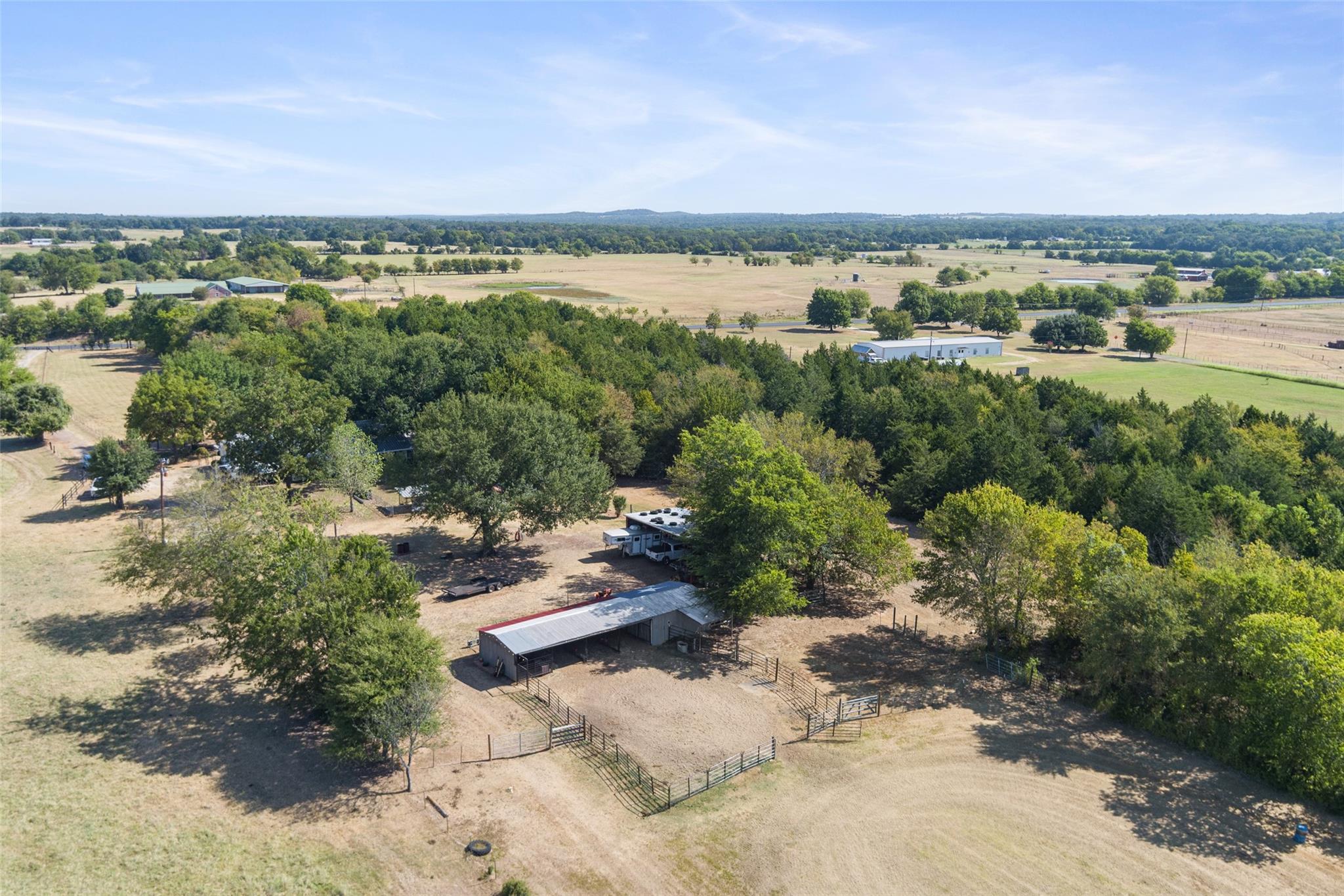 main property photo 34