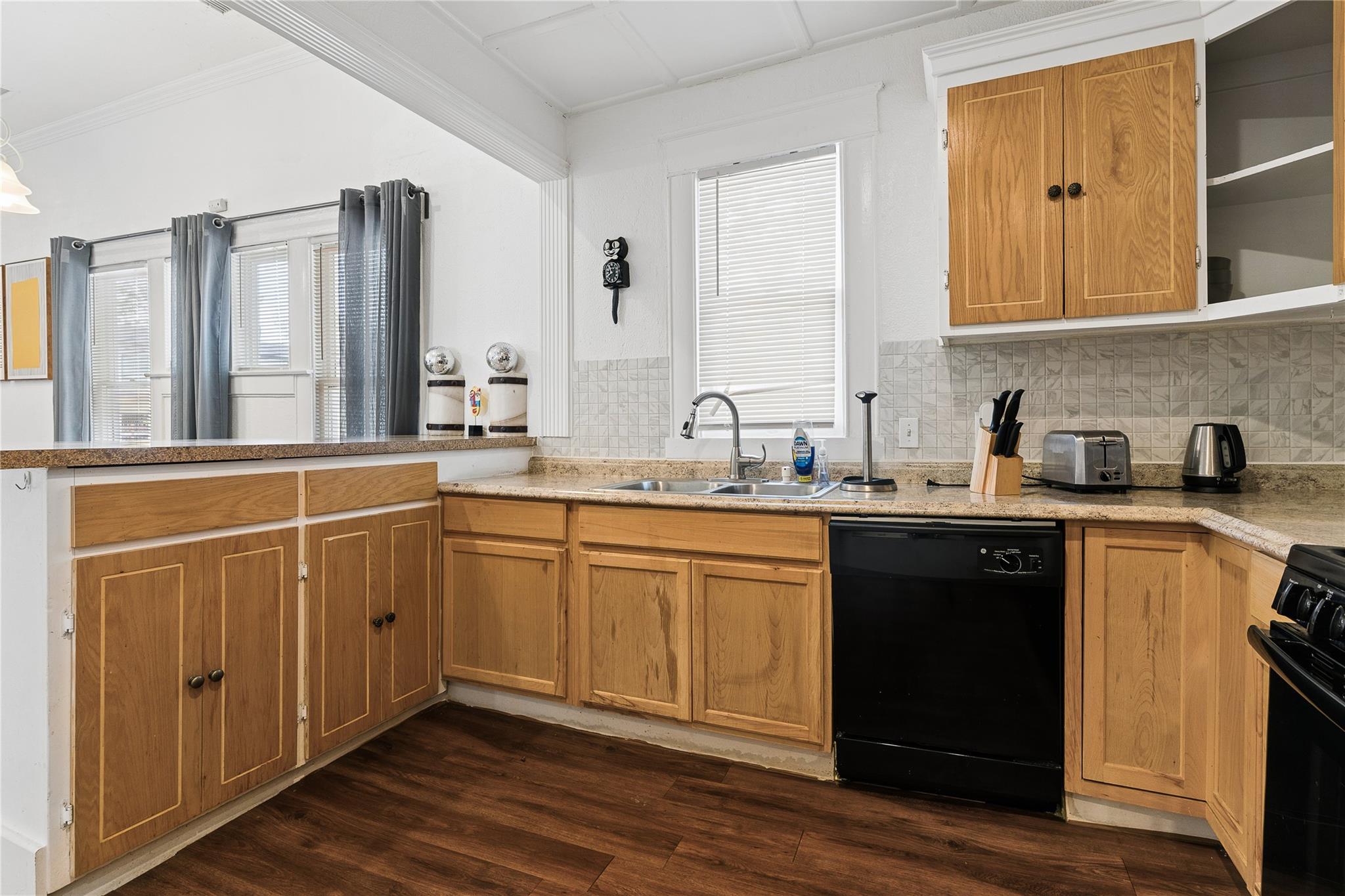 main property photo 15
