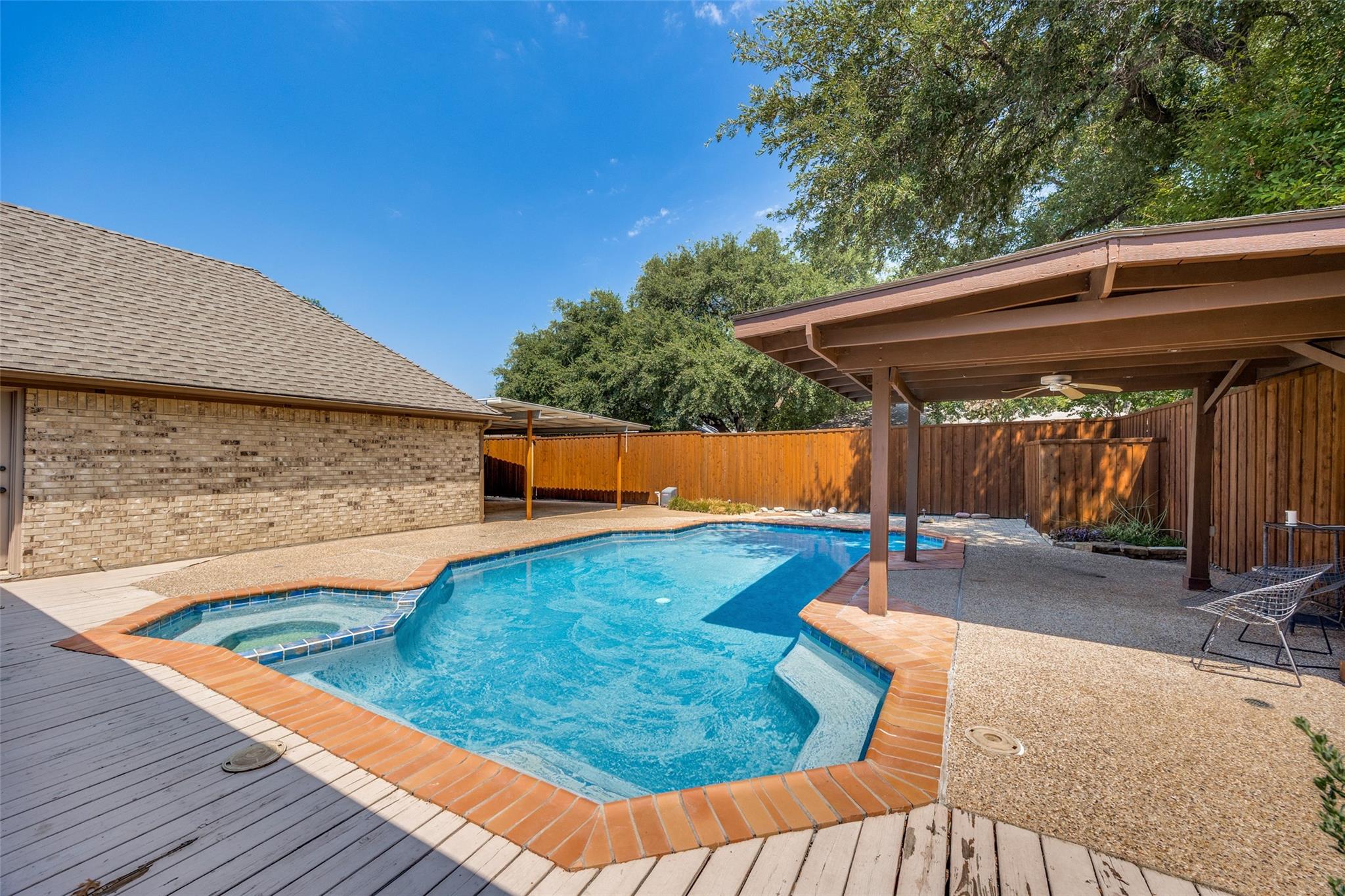 main property photo 22