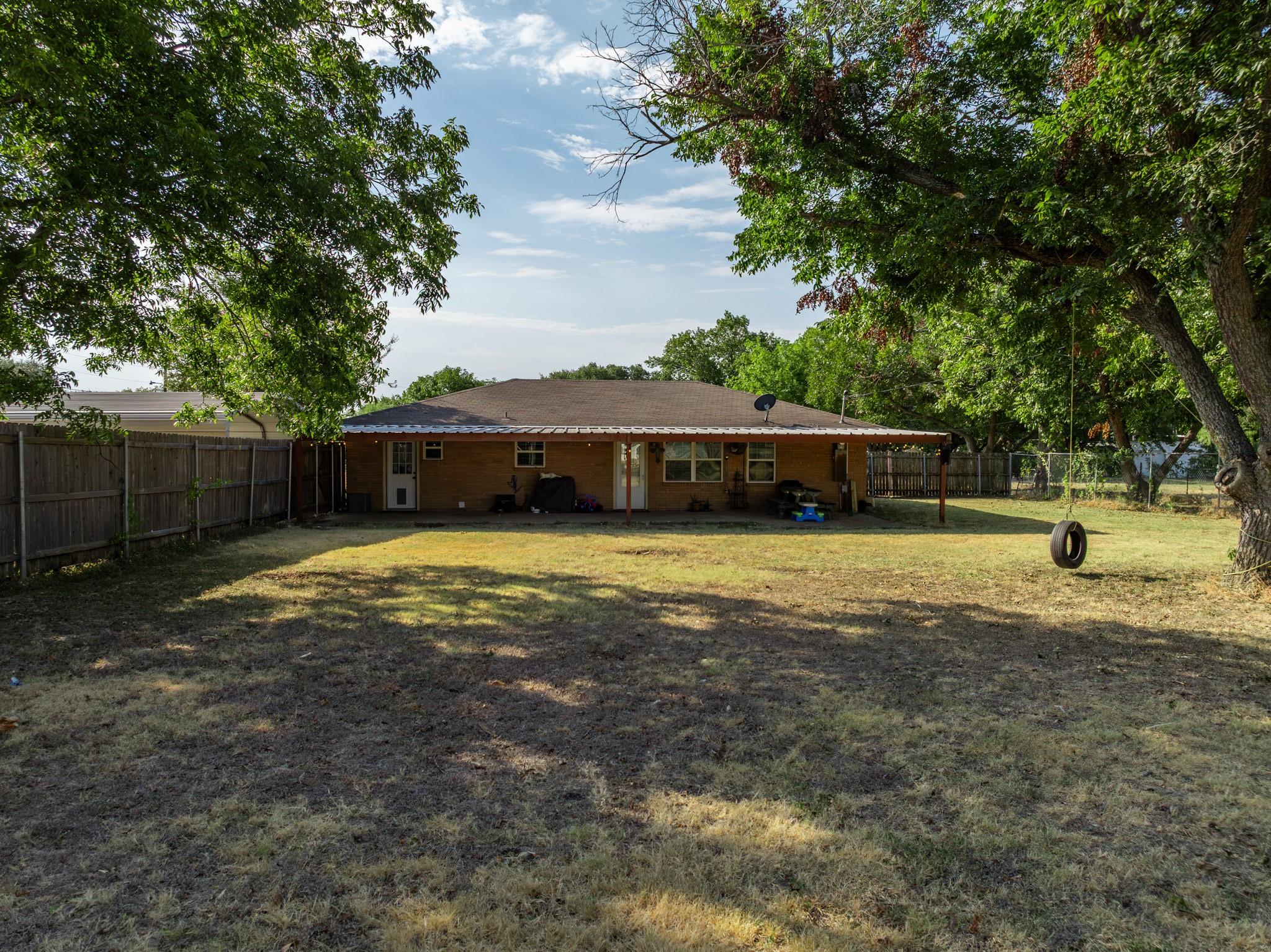 main property photo 16
