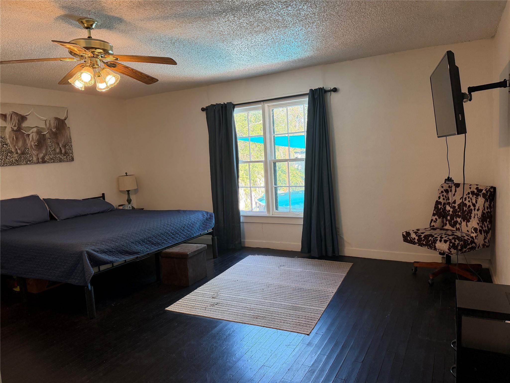 main property photo 15