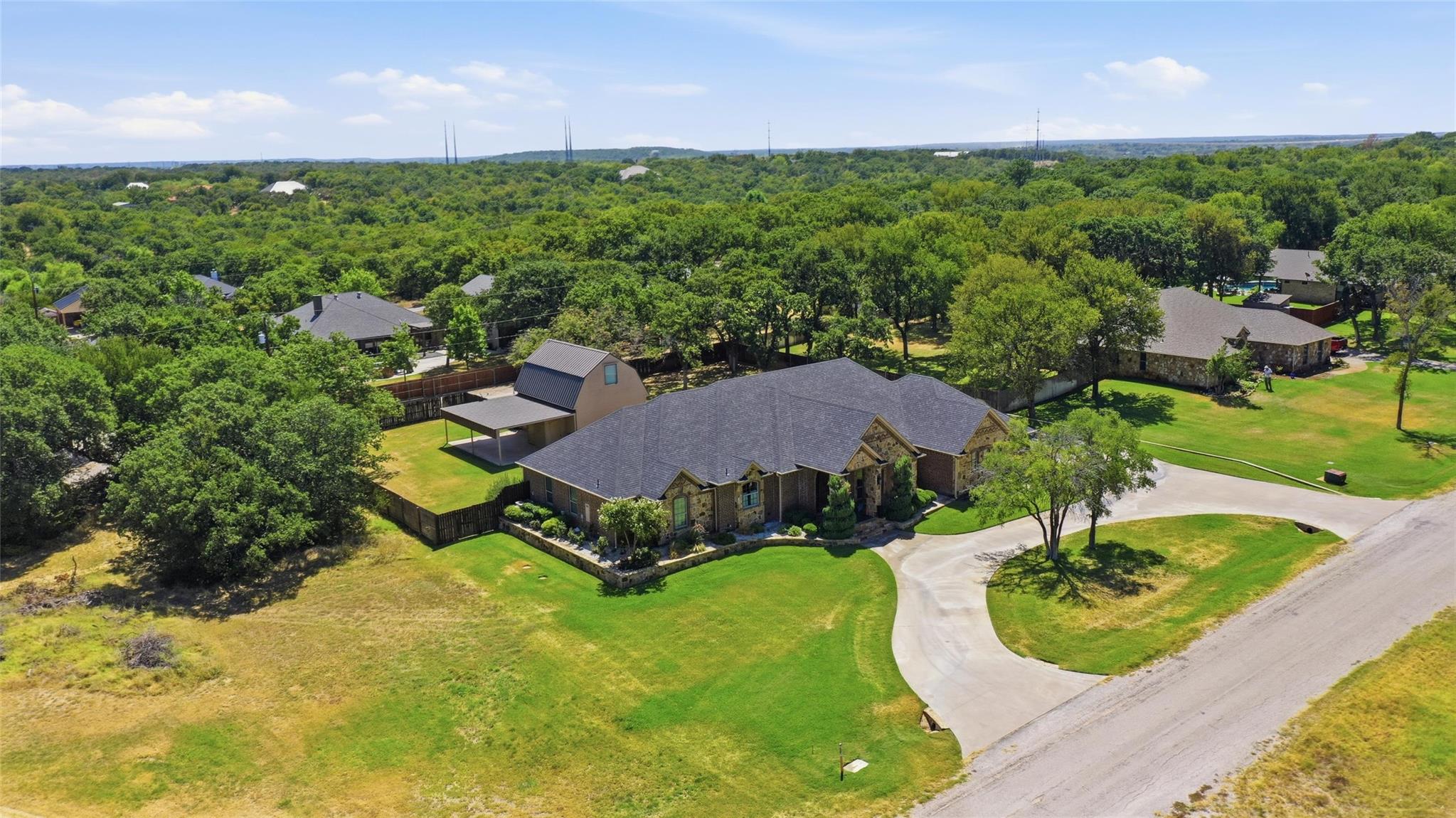 main property photo 23