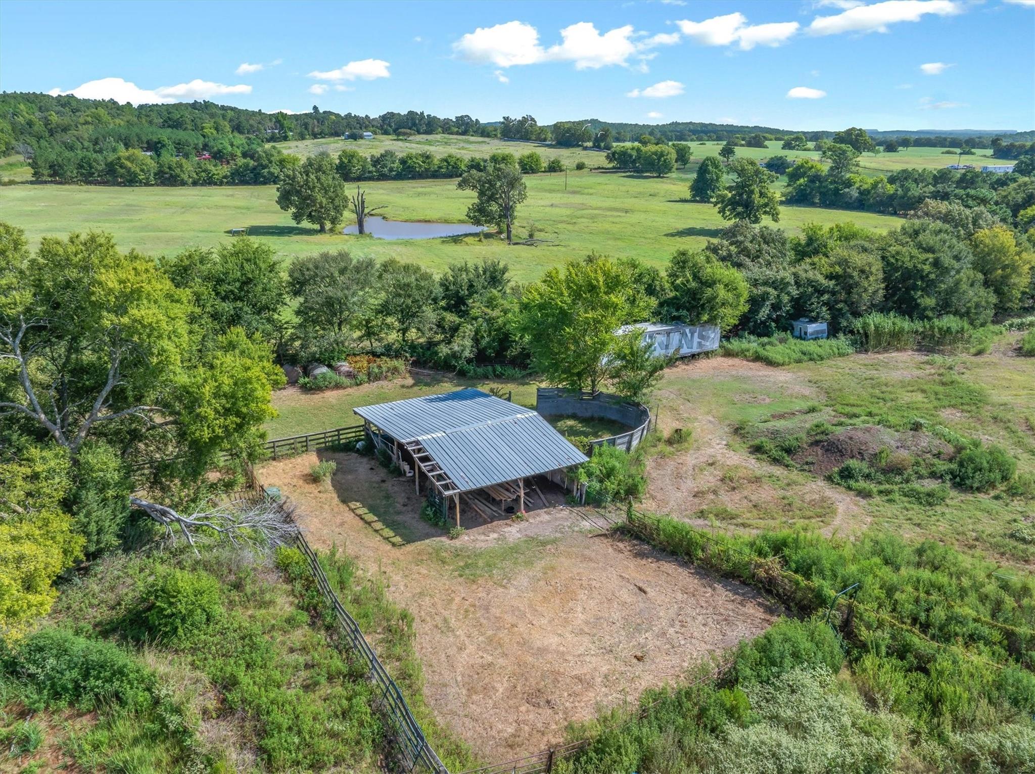 main property photo 11