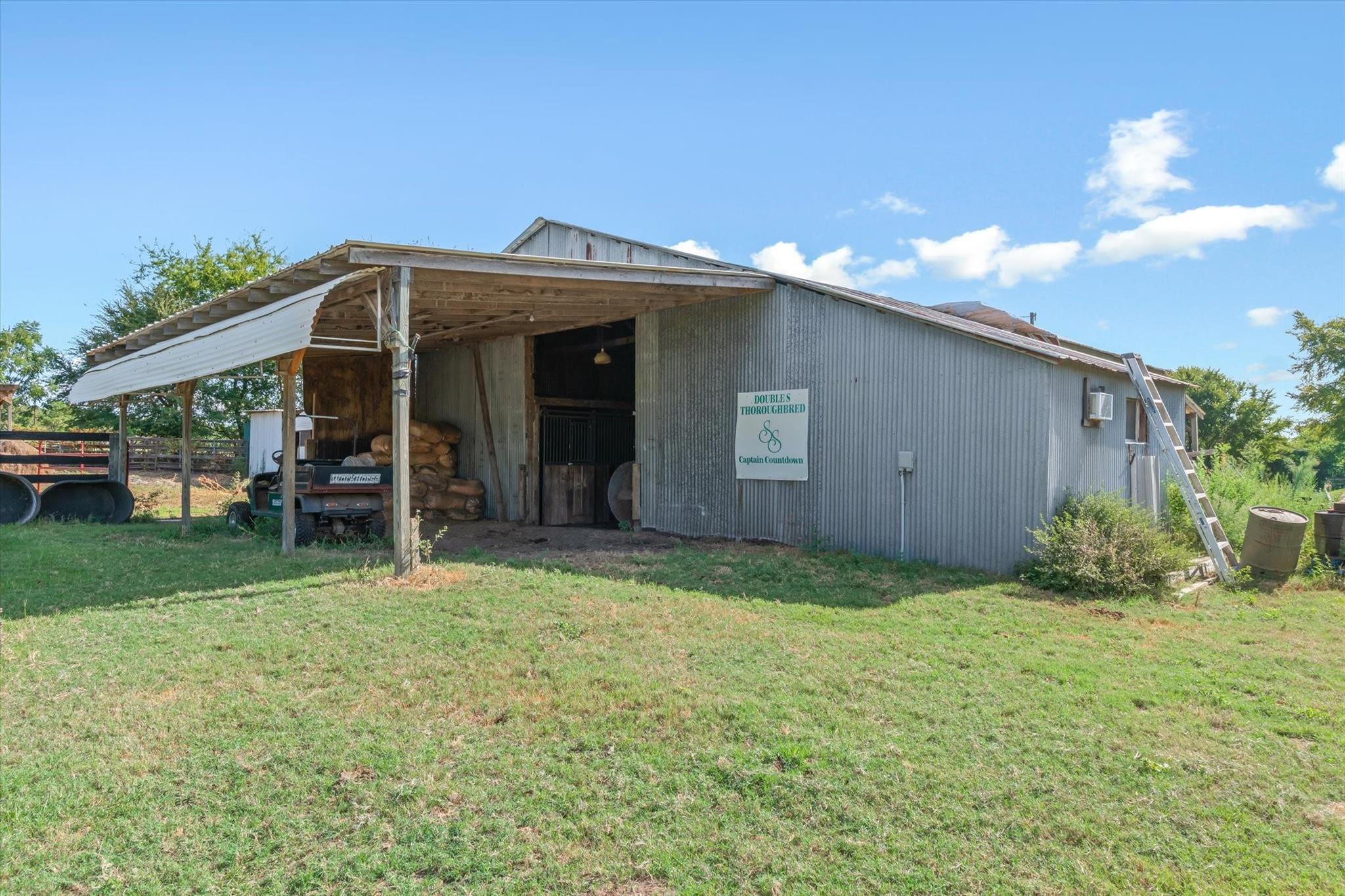 main property photo 23
