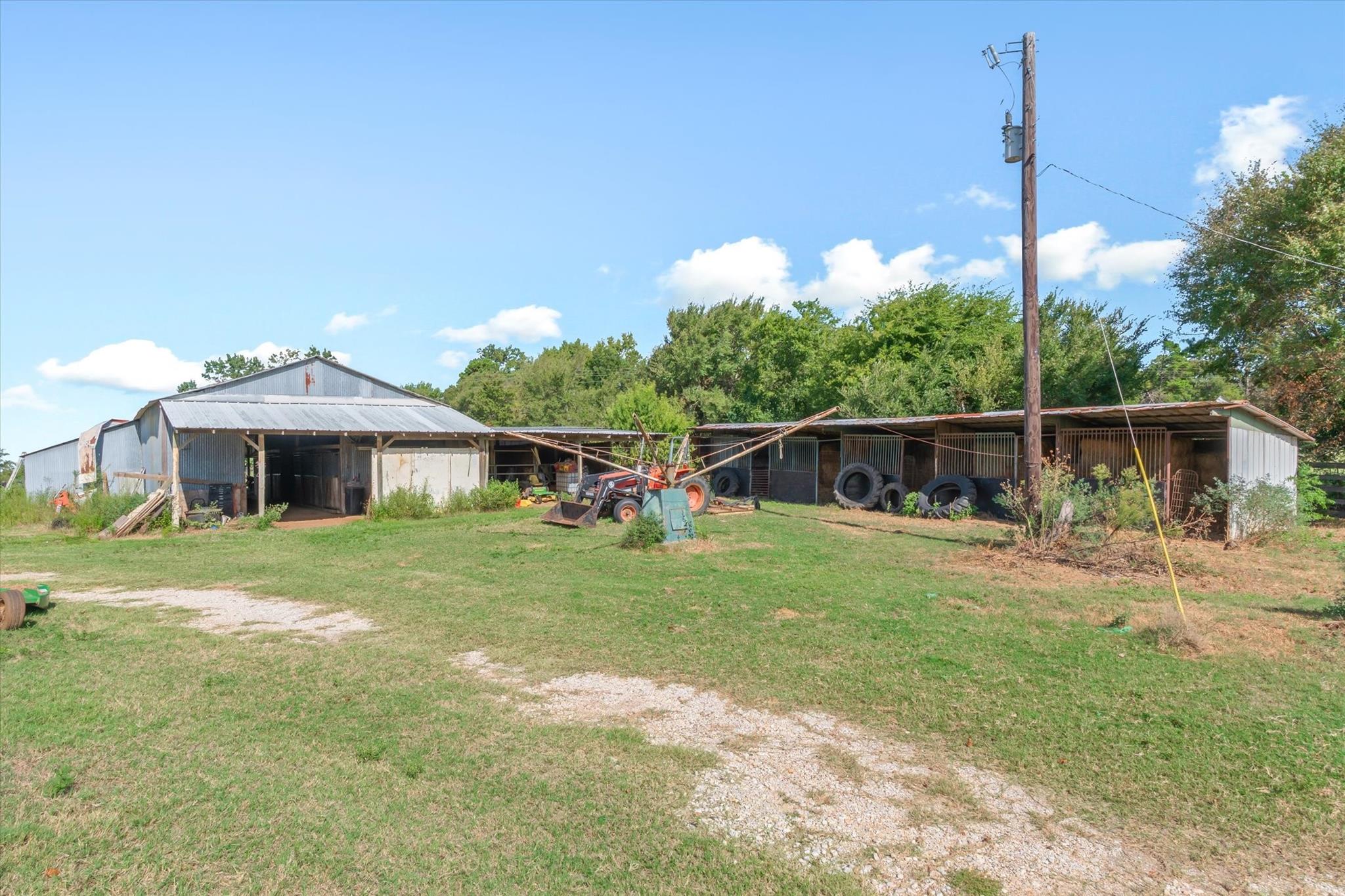 main property photo 26