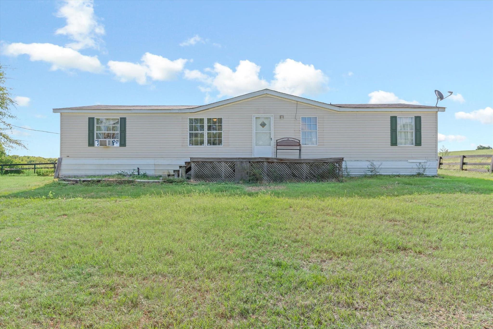 main property photo 28