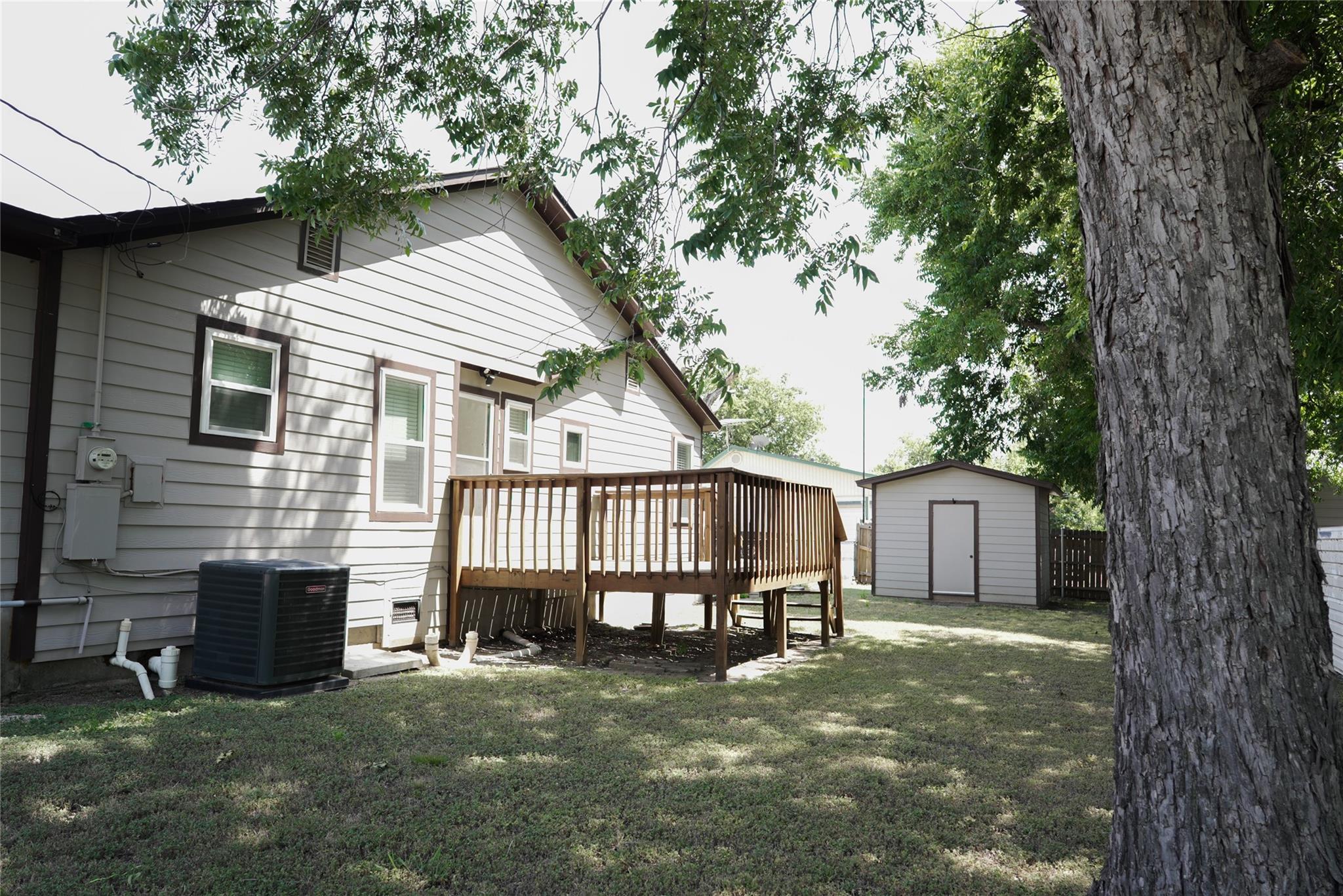 main property photo 24