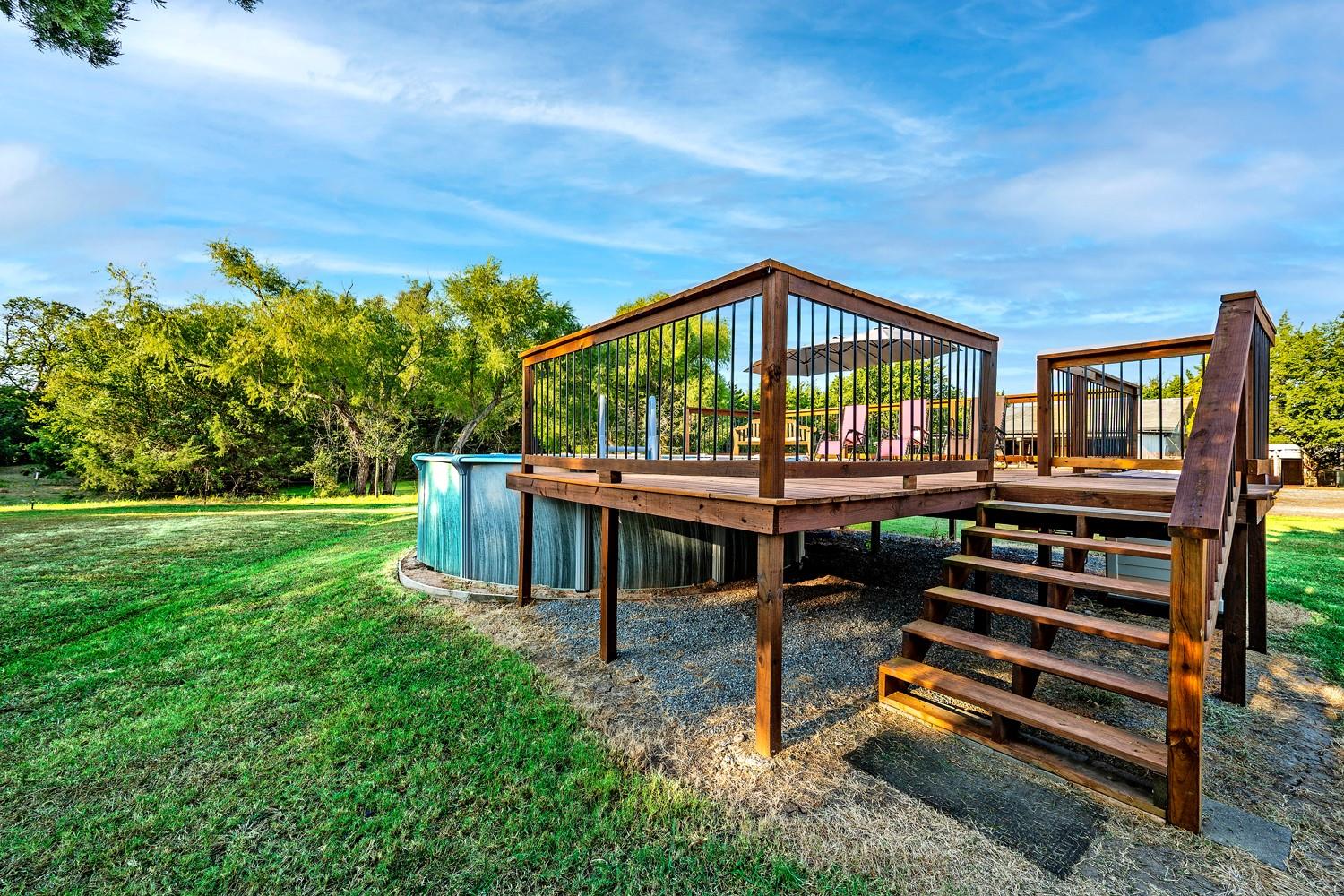 main property photo 19