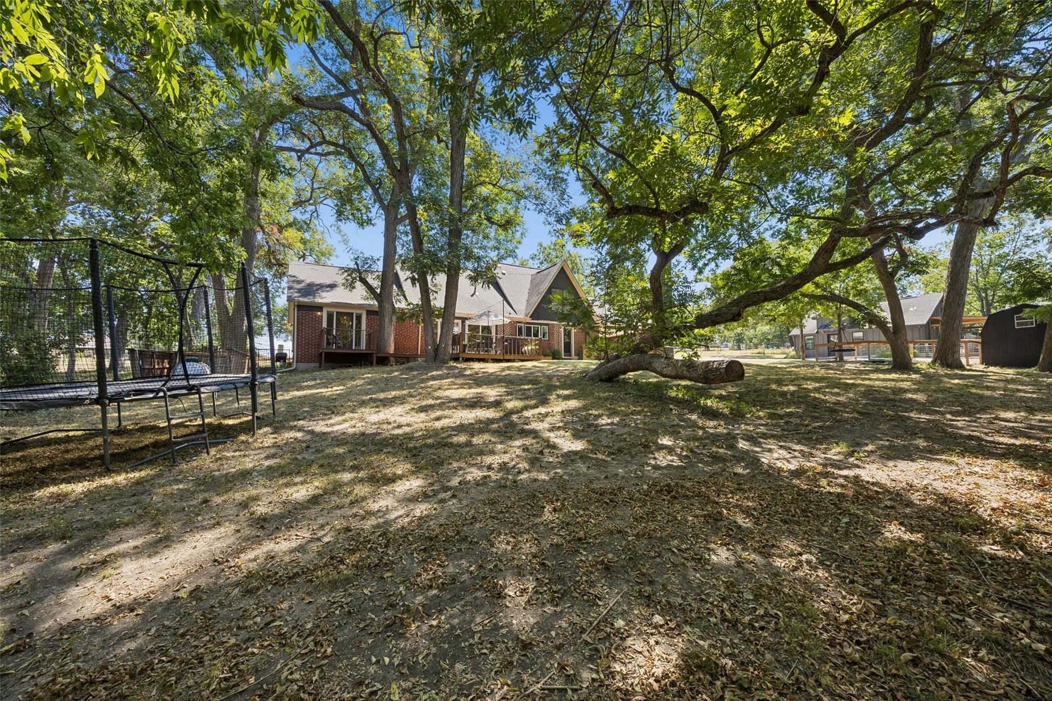main property photo 35