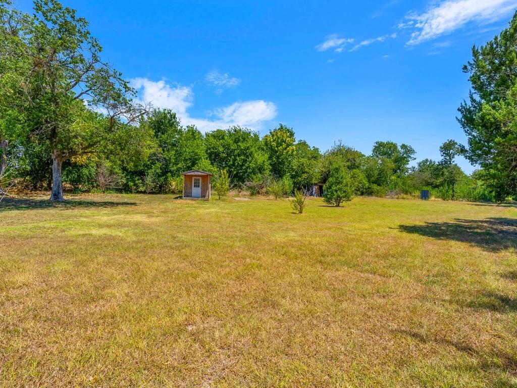 main property photo 28