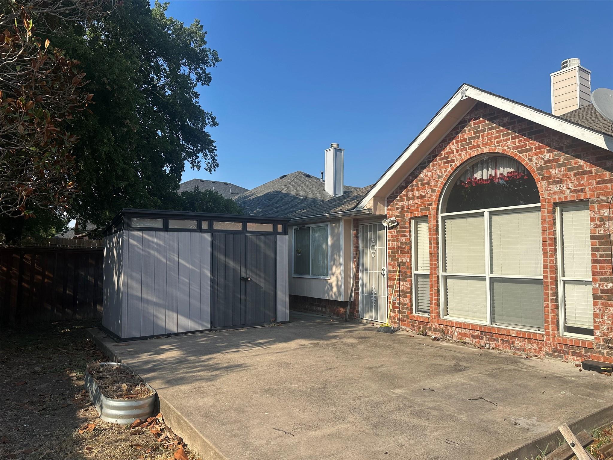 main property photo 14