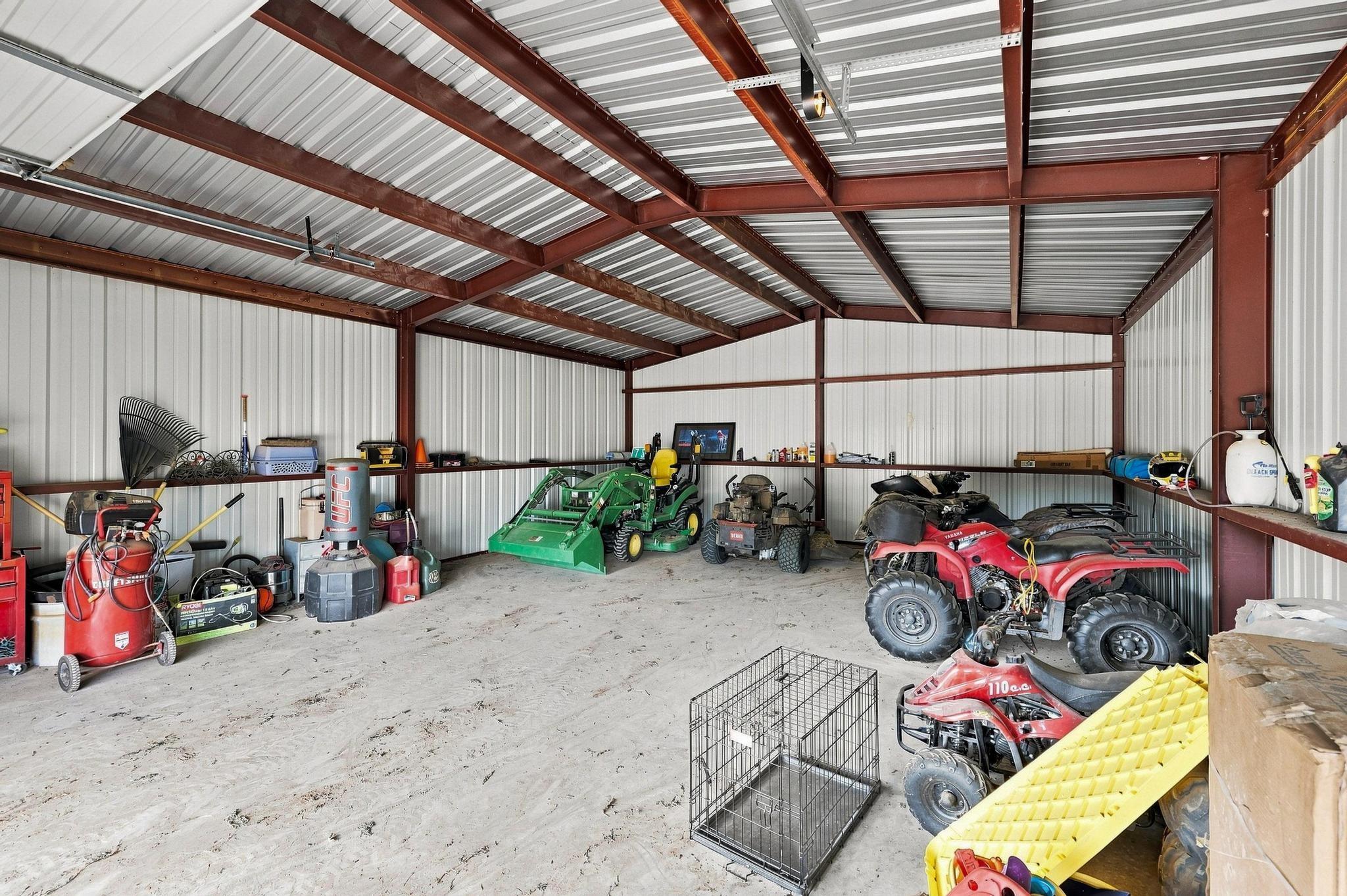 main property photo 30