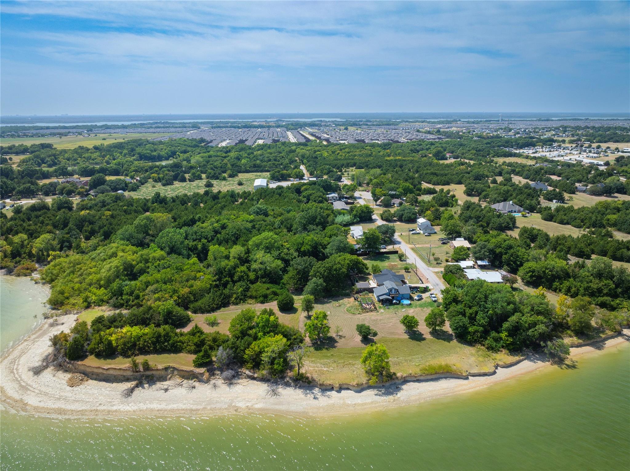 main property photo 33
