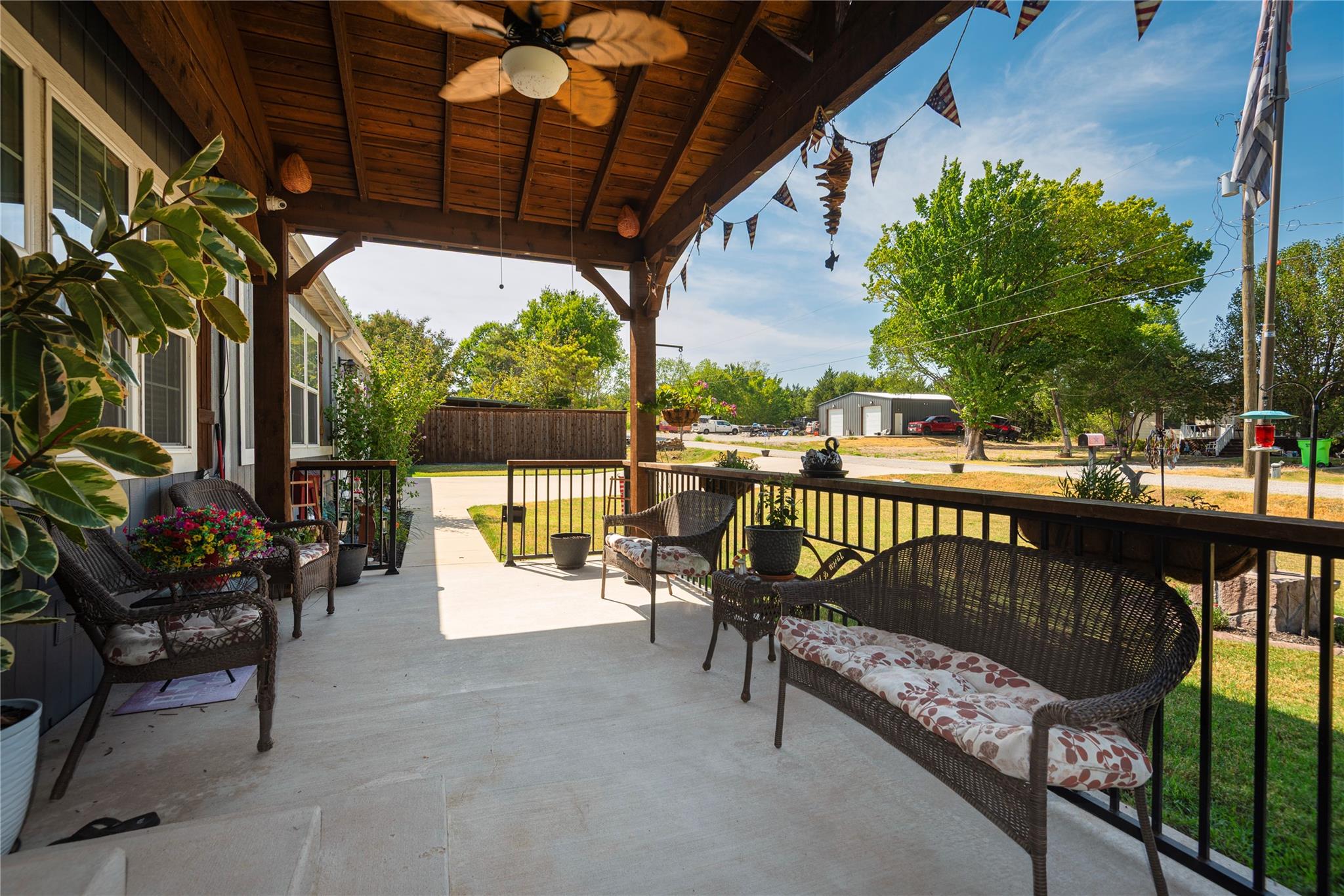 main property photo 7