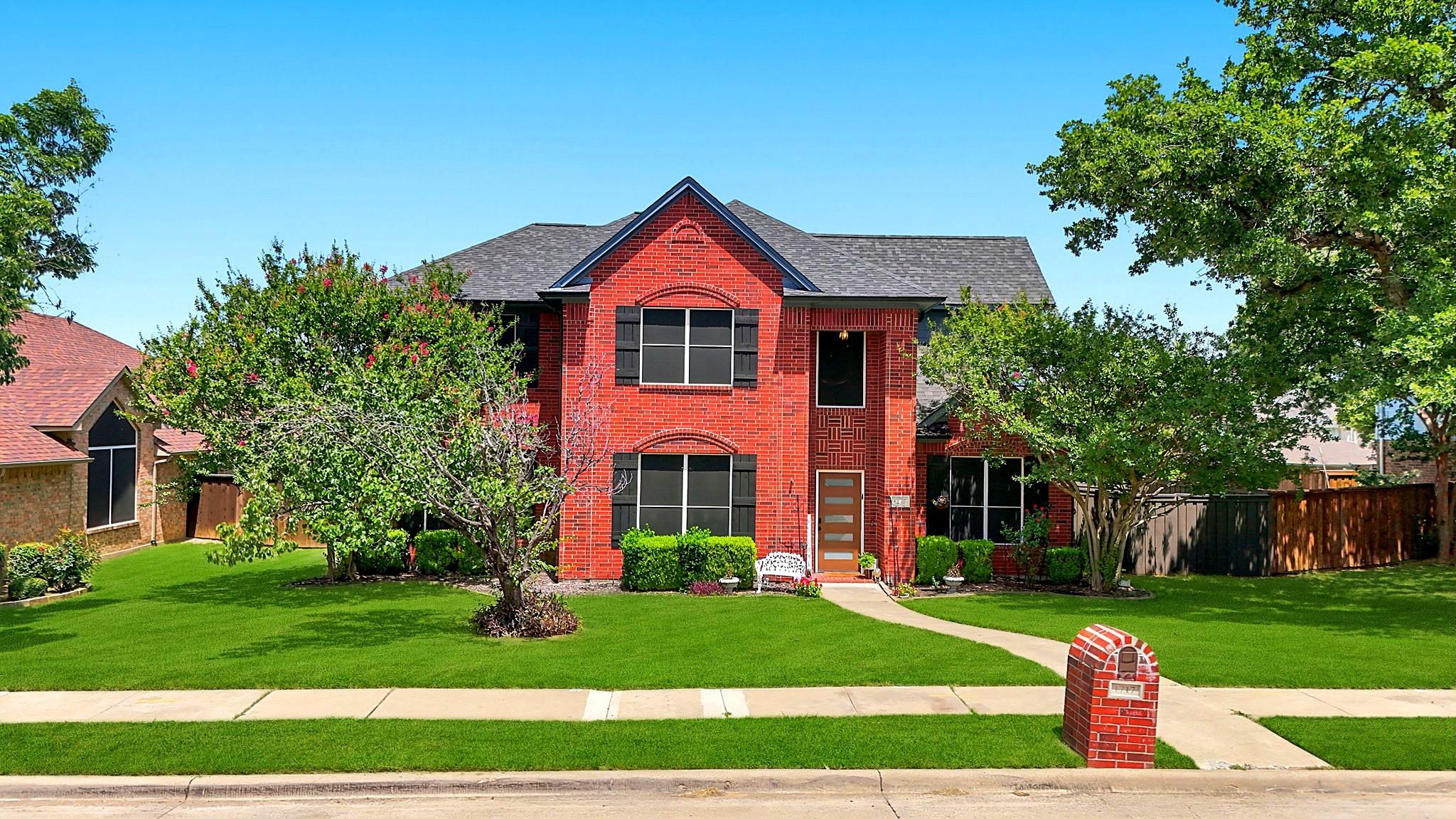 main property photo 17