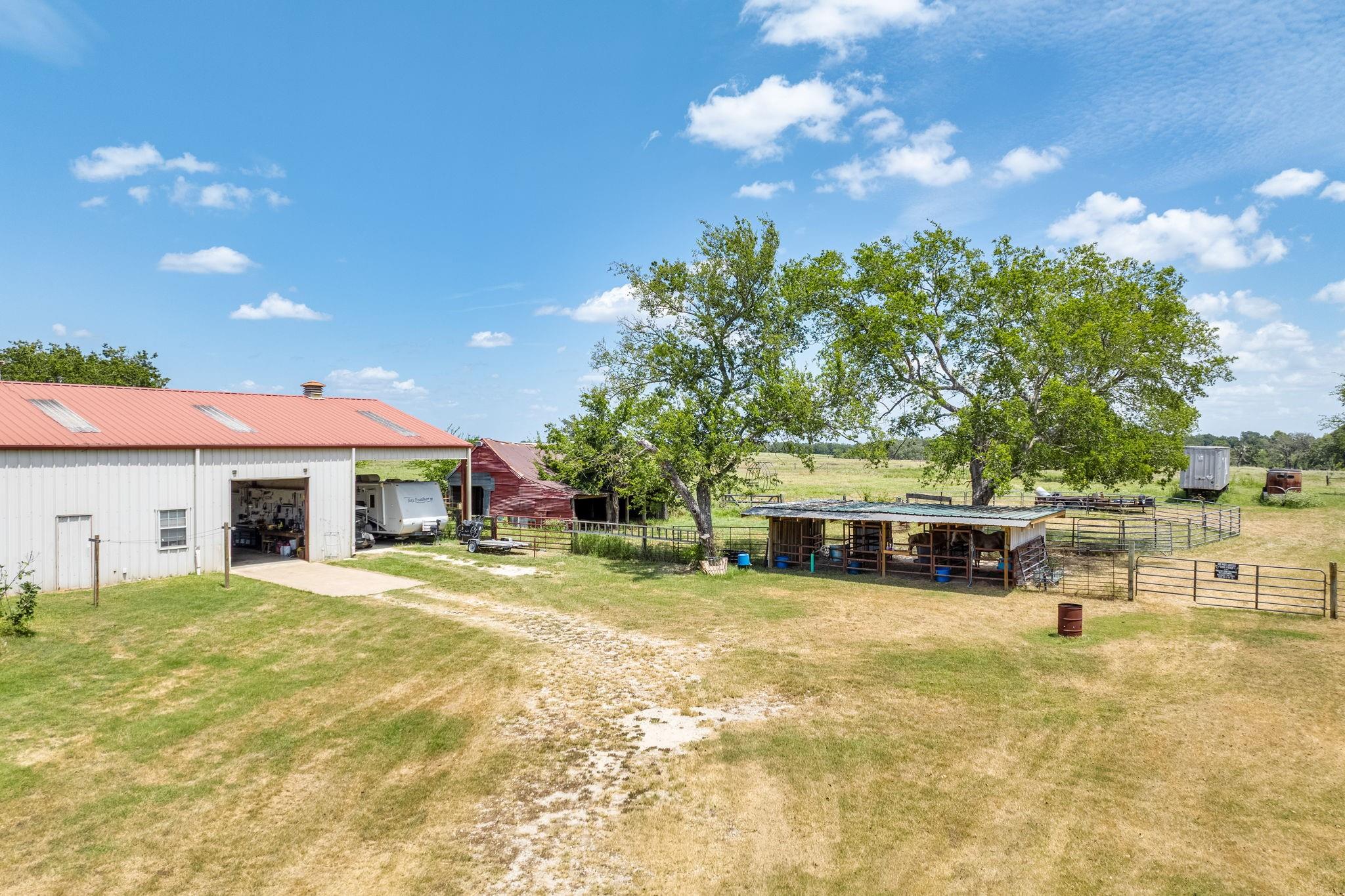main property photo 16