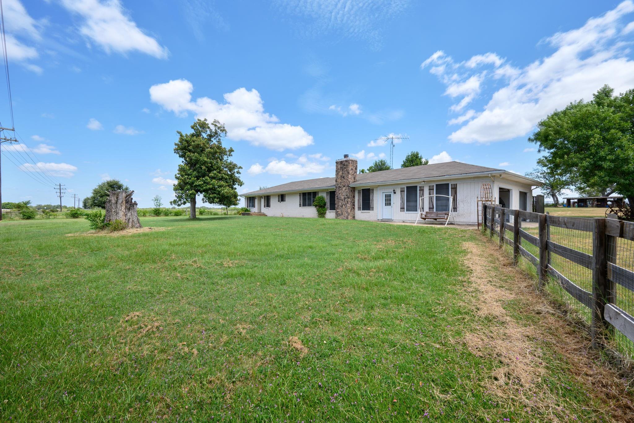 main property photo 19