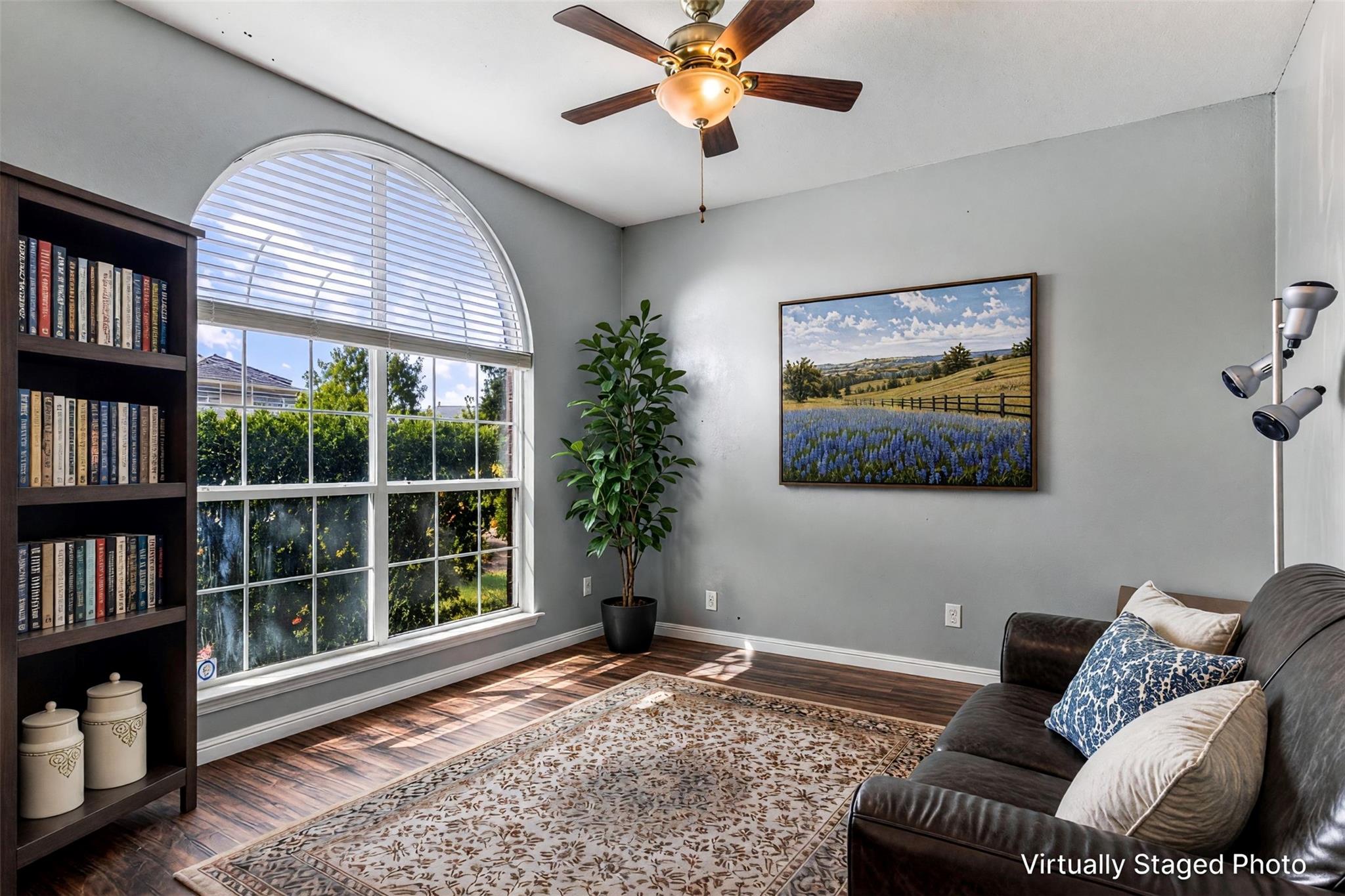 main property photo 5