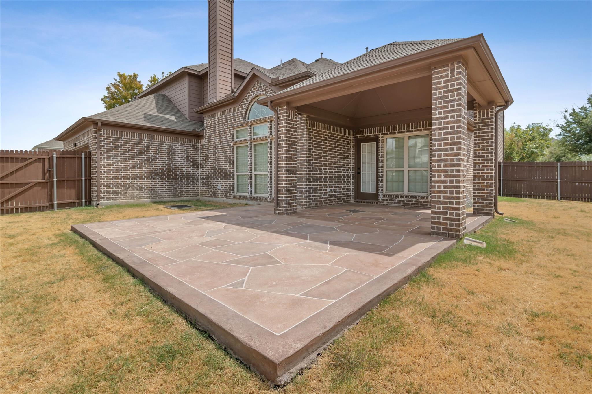 main property photo 37