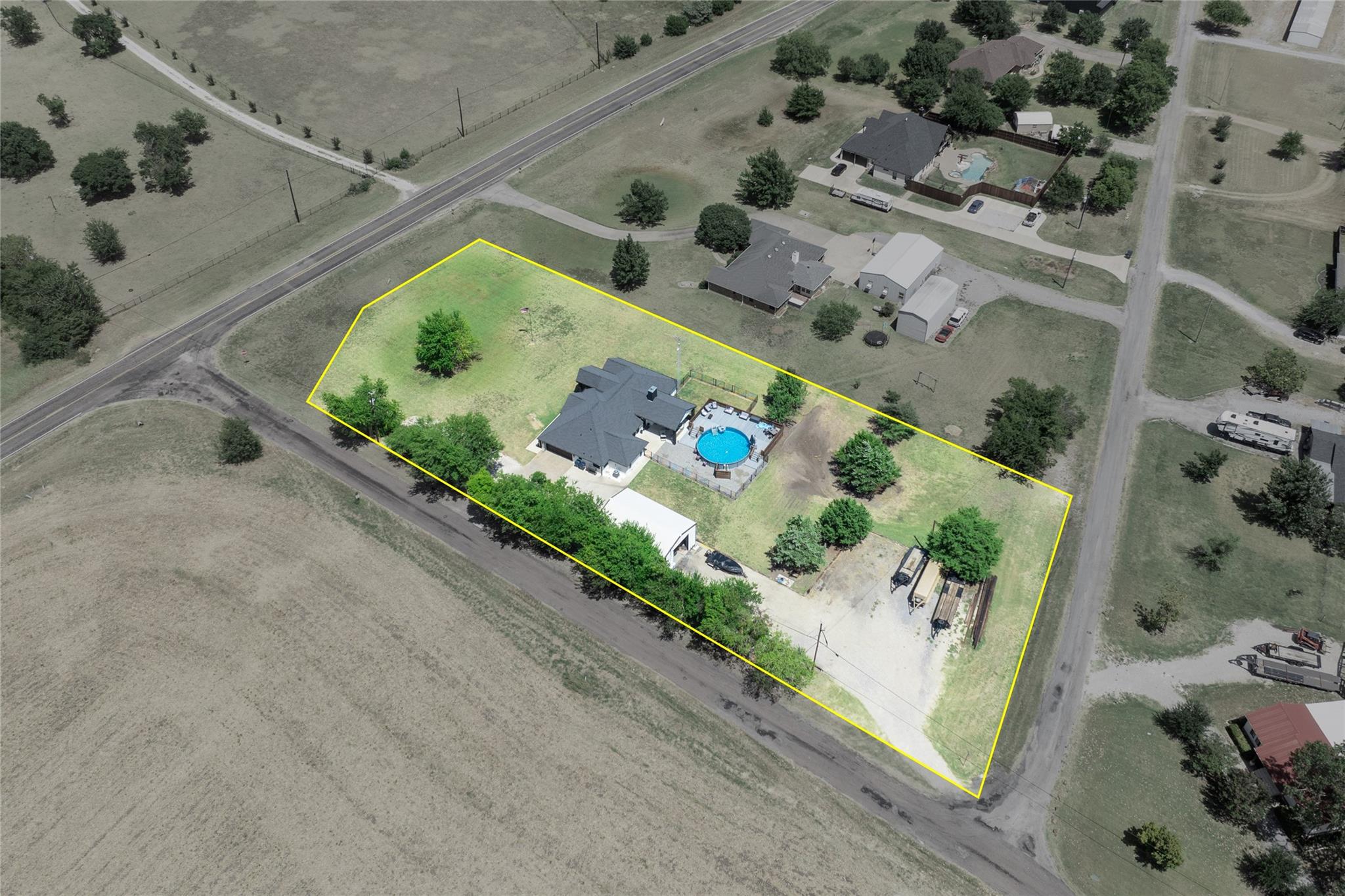 main property photo 2
