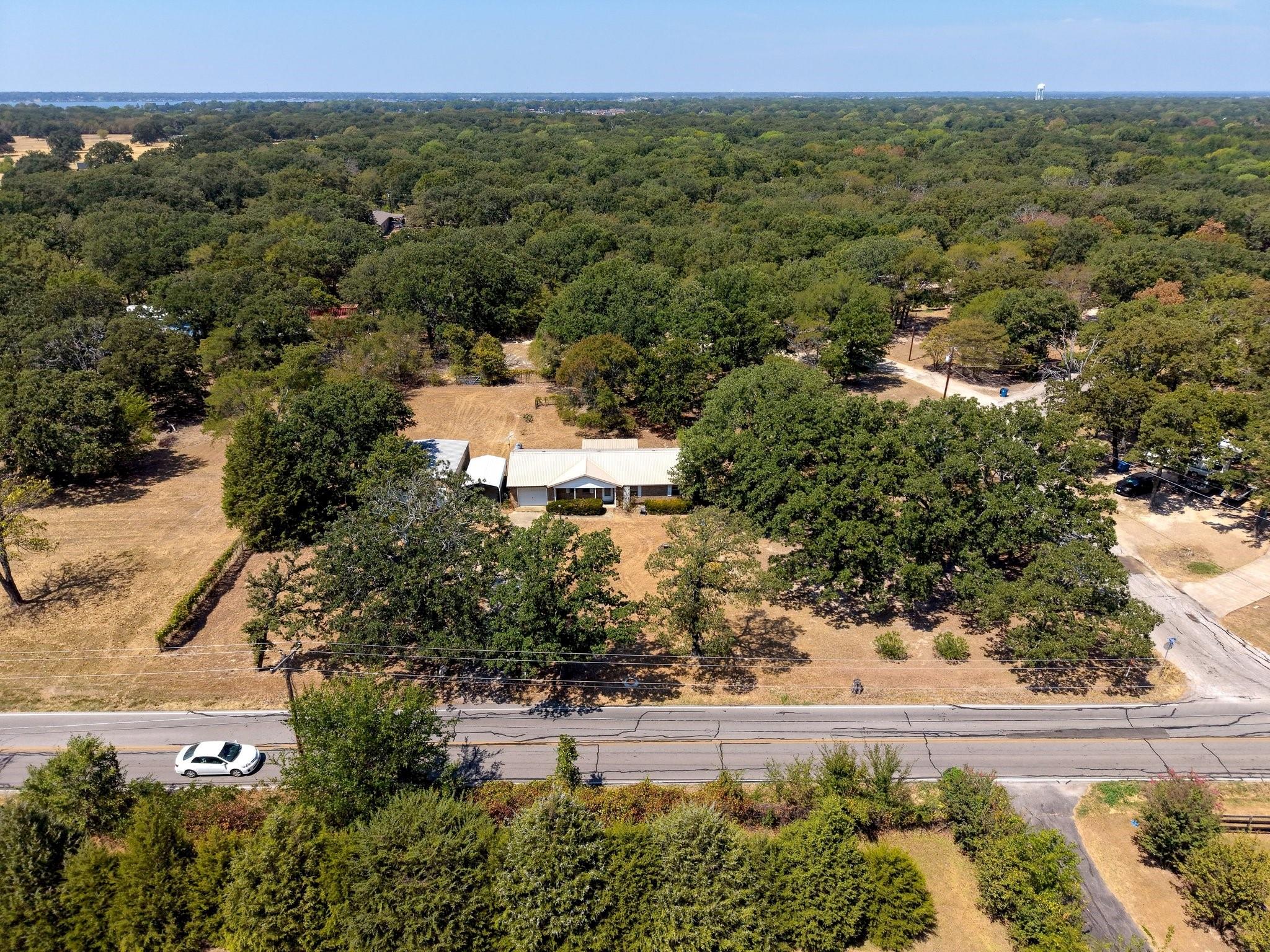 main property photo 25