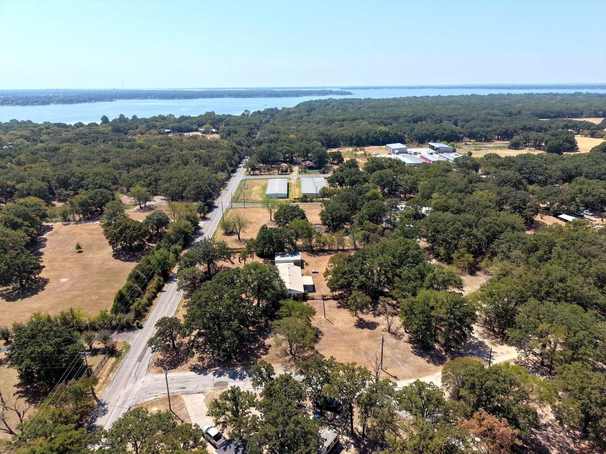 main property photo 28