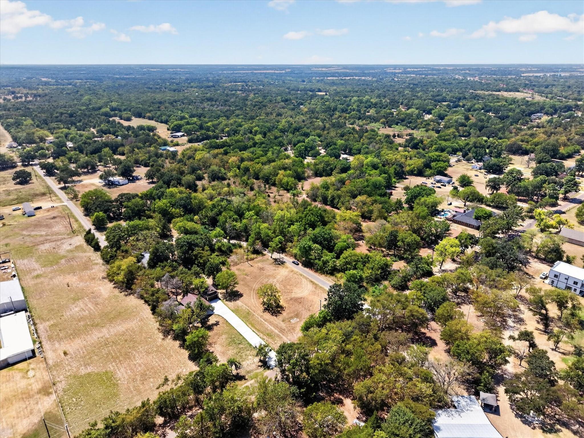 main property photo 9
